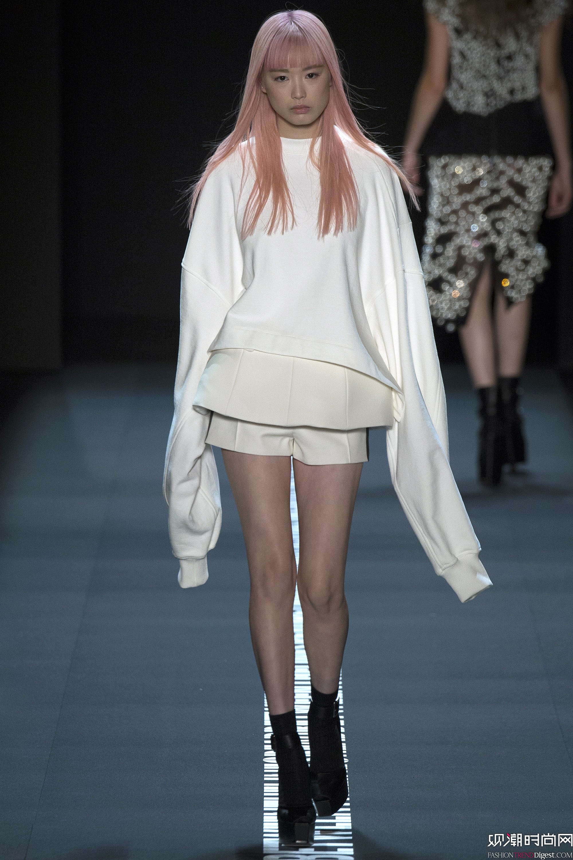 Vera Wang 2017紺~srbܳϵаlDƬ