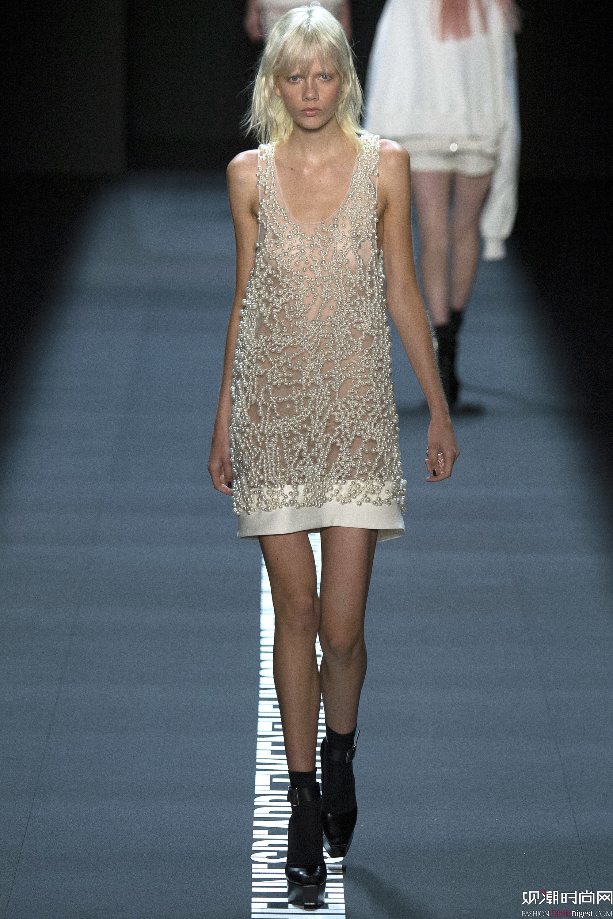 Vera Wang 2017紺~srbܳϵаl(f)DƬ