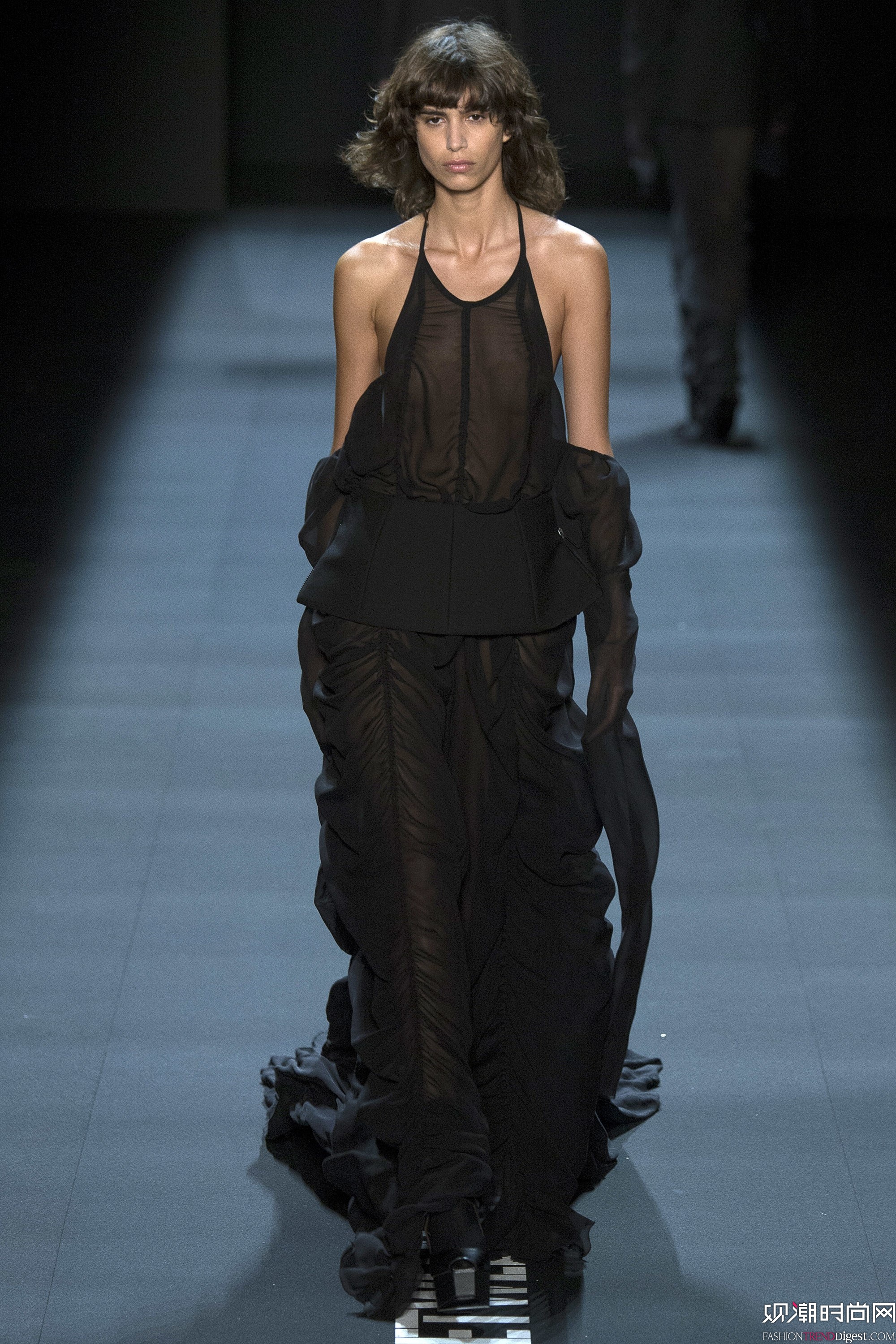 Vera Wang 2017紺~sr(sh)bܳϵаl(f)DƬ