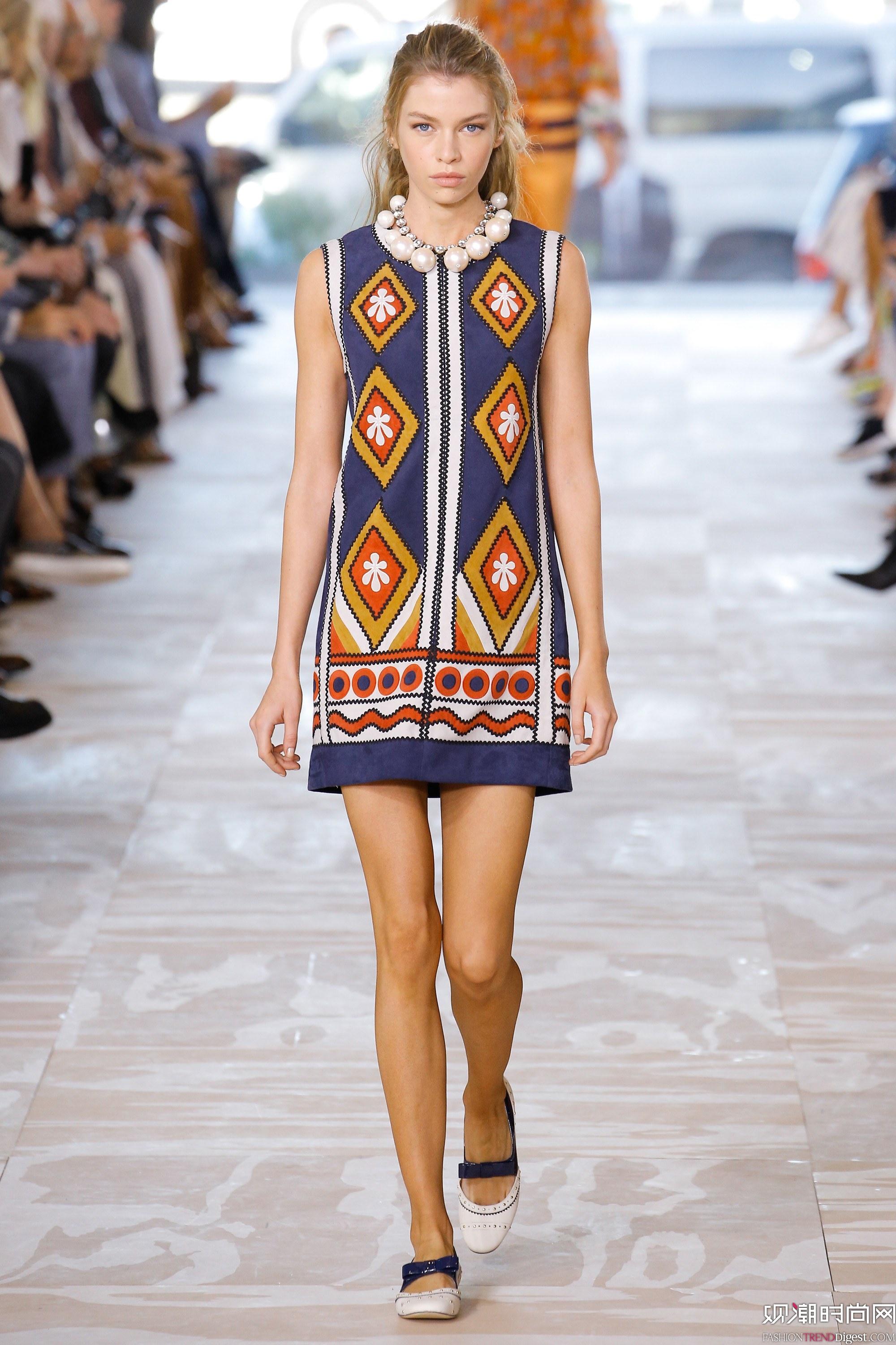 Tory Burch 2017紺~sr(sh)bܳϵаl(f)DƬ