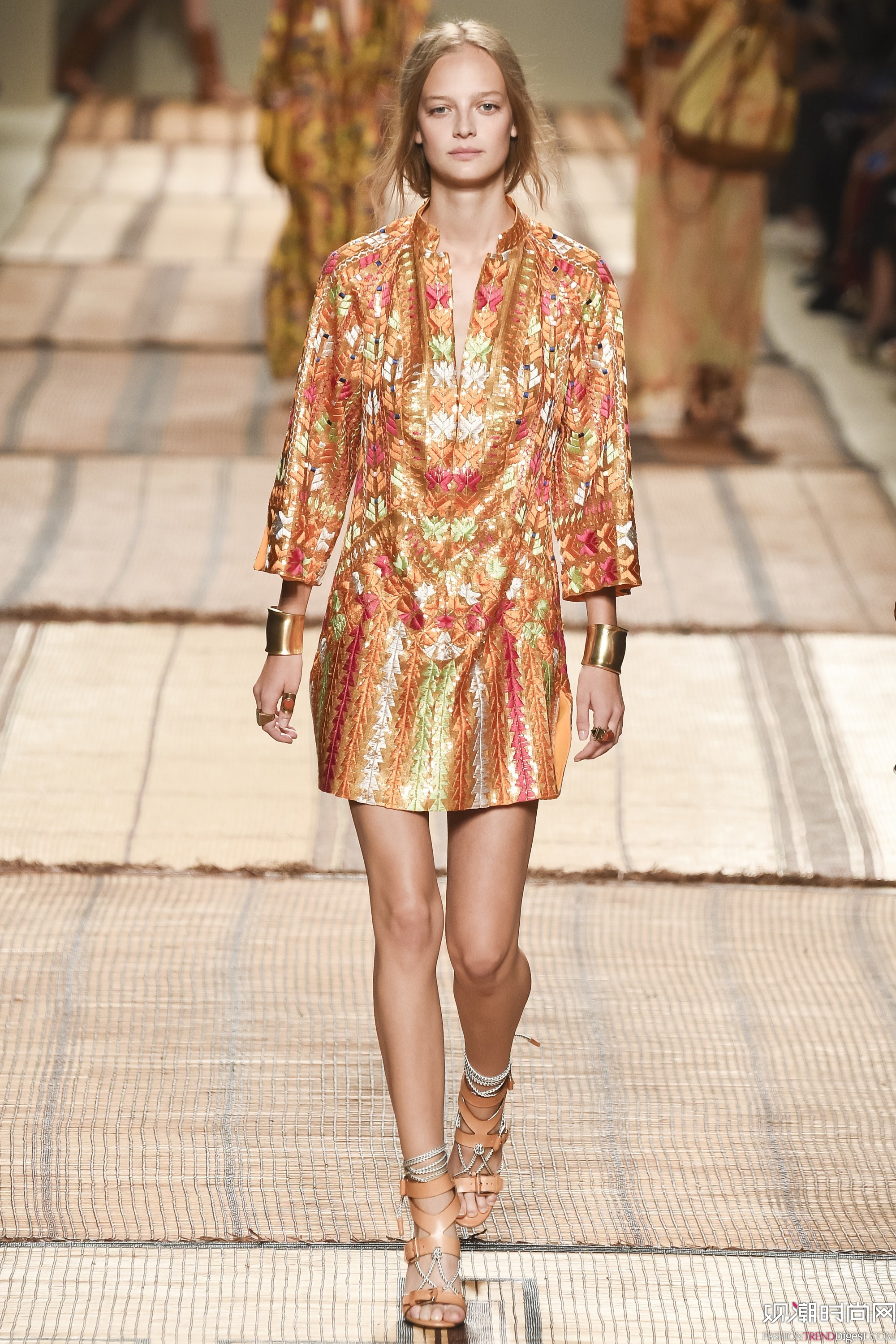 Etro 2017ϵDƬ