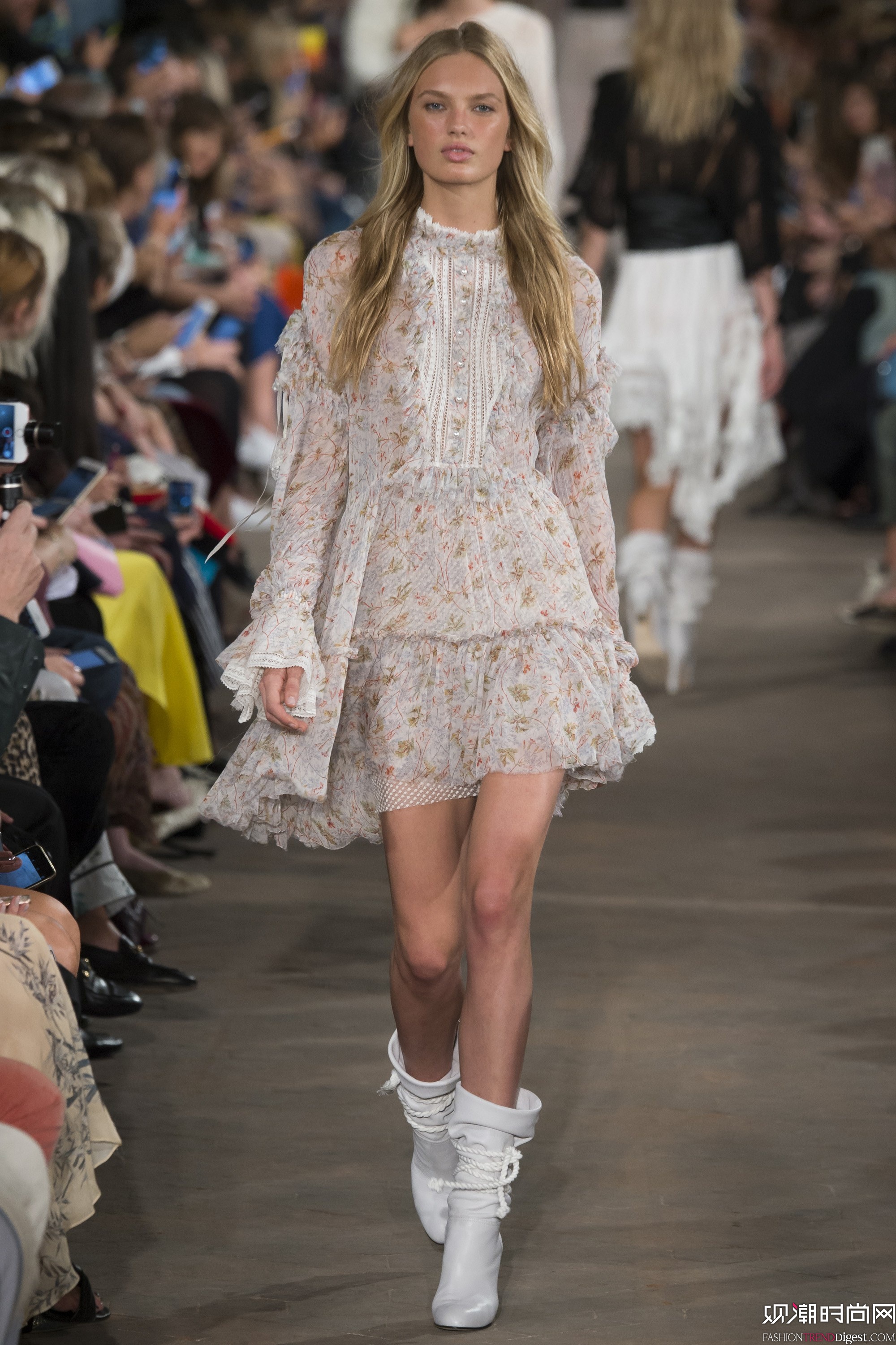 Philosophy di Lorenzo Serafini 2017ϵDƬ