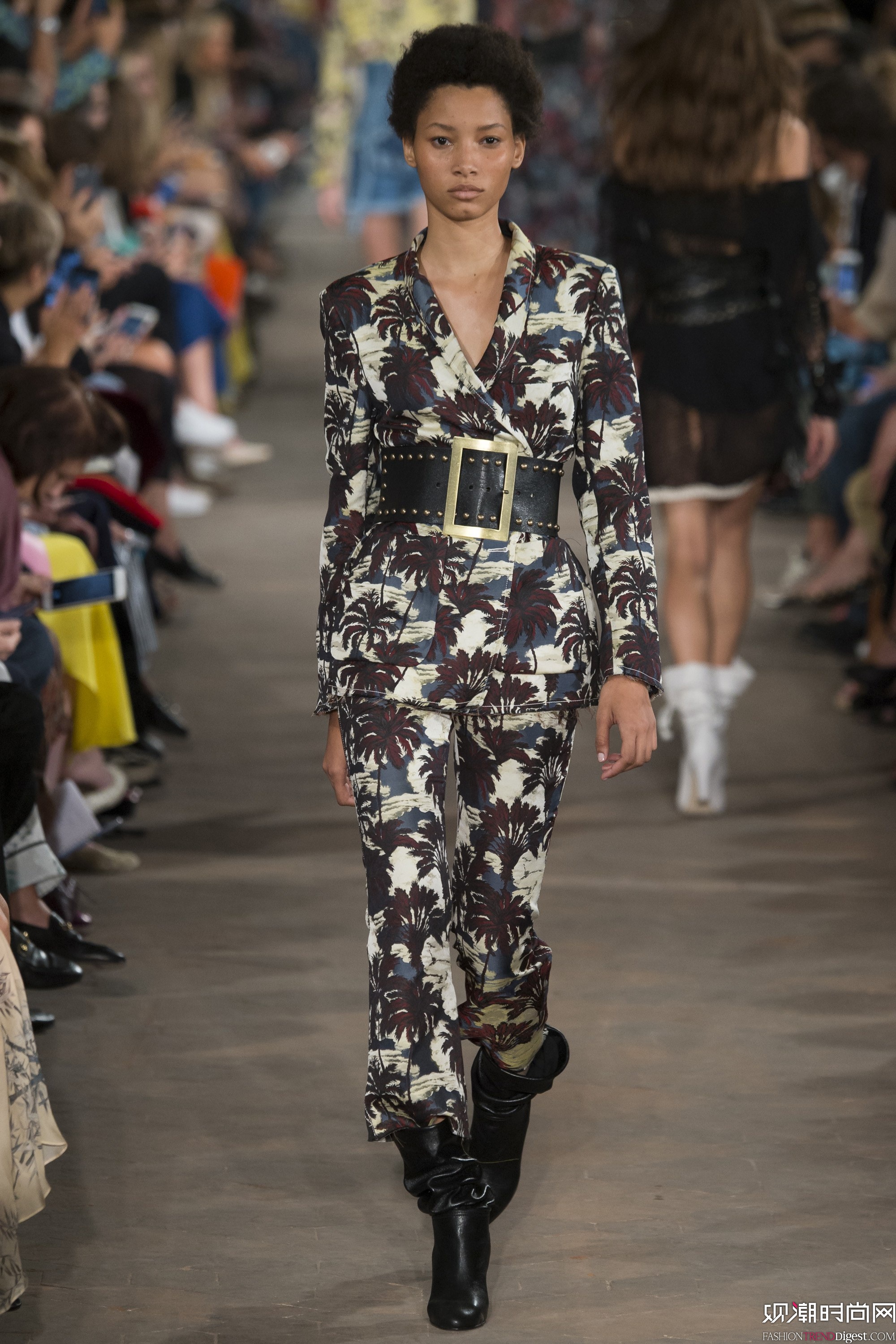 Philosophy di Lorenzo Serafini 2017ϵDƬ