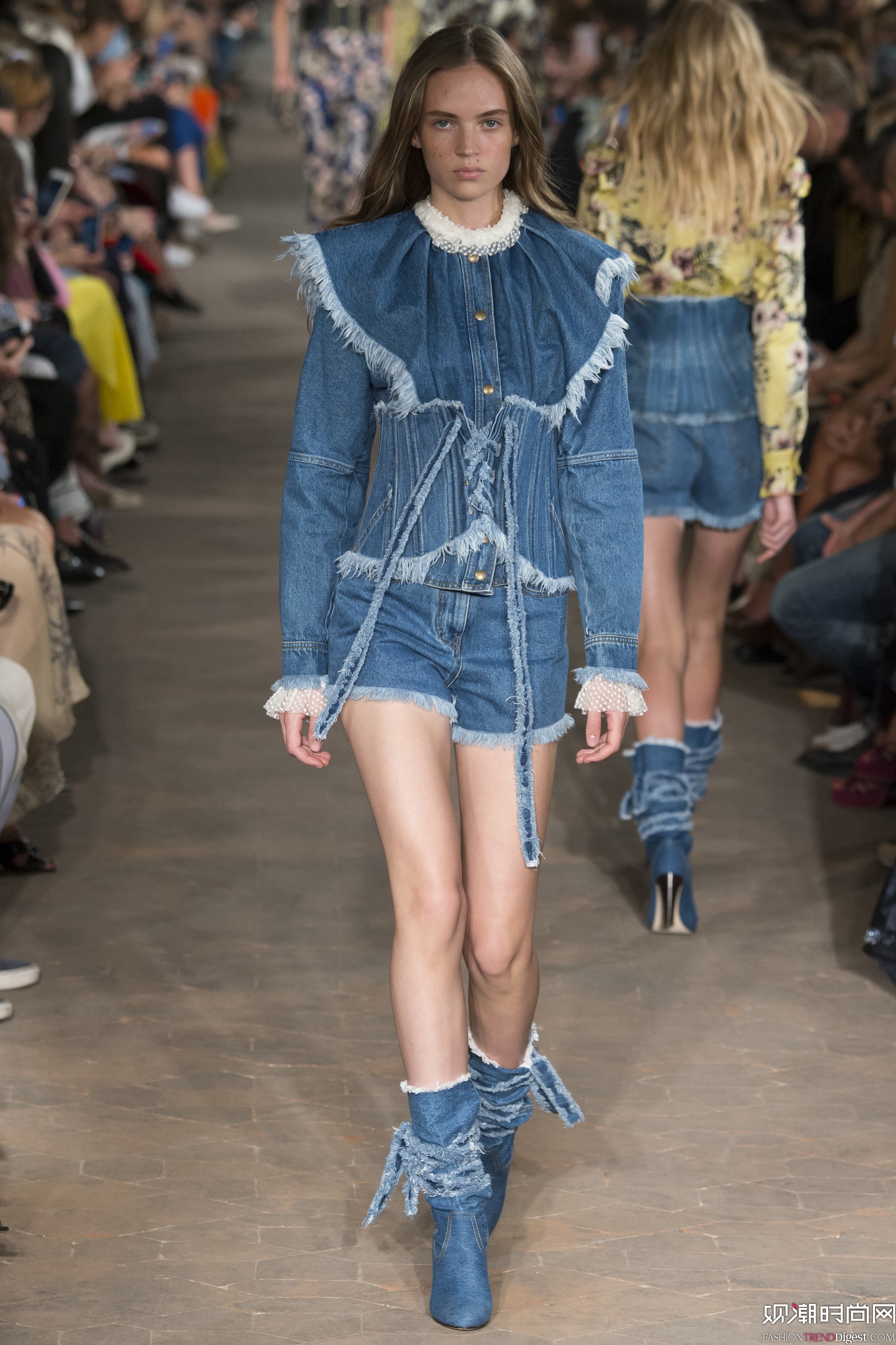 Philosophy di Lorenzo Serafini 2017ϵDƬ