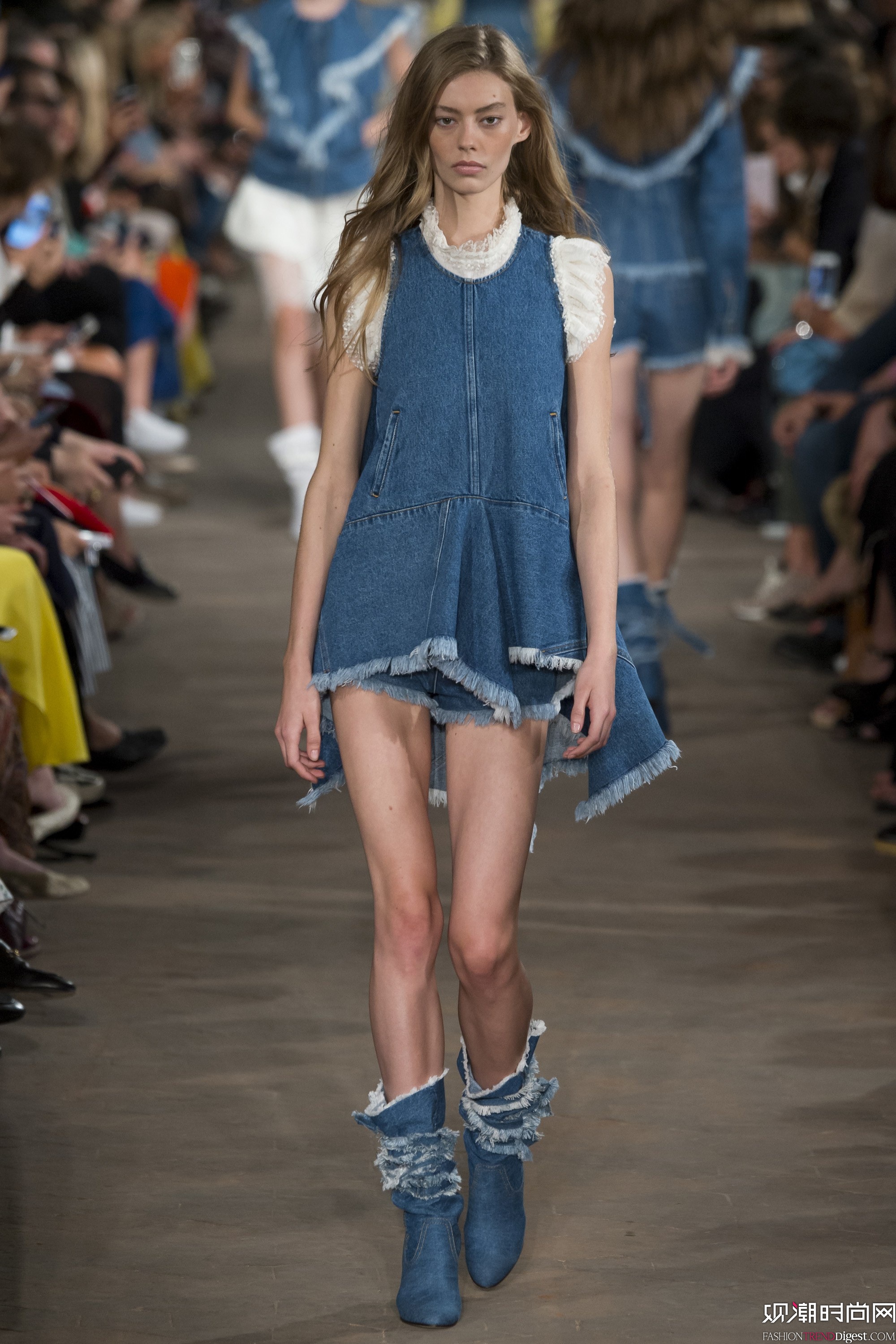 Philosophy di Lorenzo Serafini 2017ϵDƬ