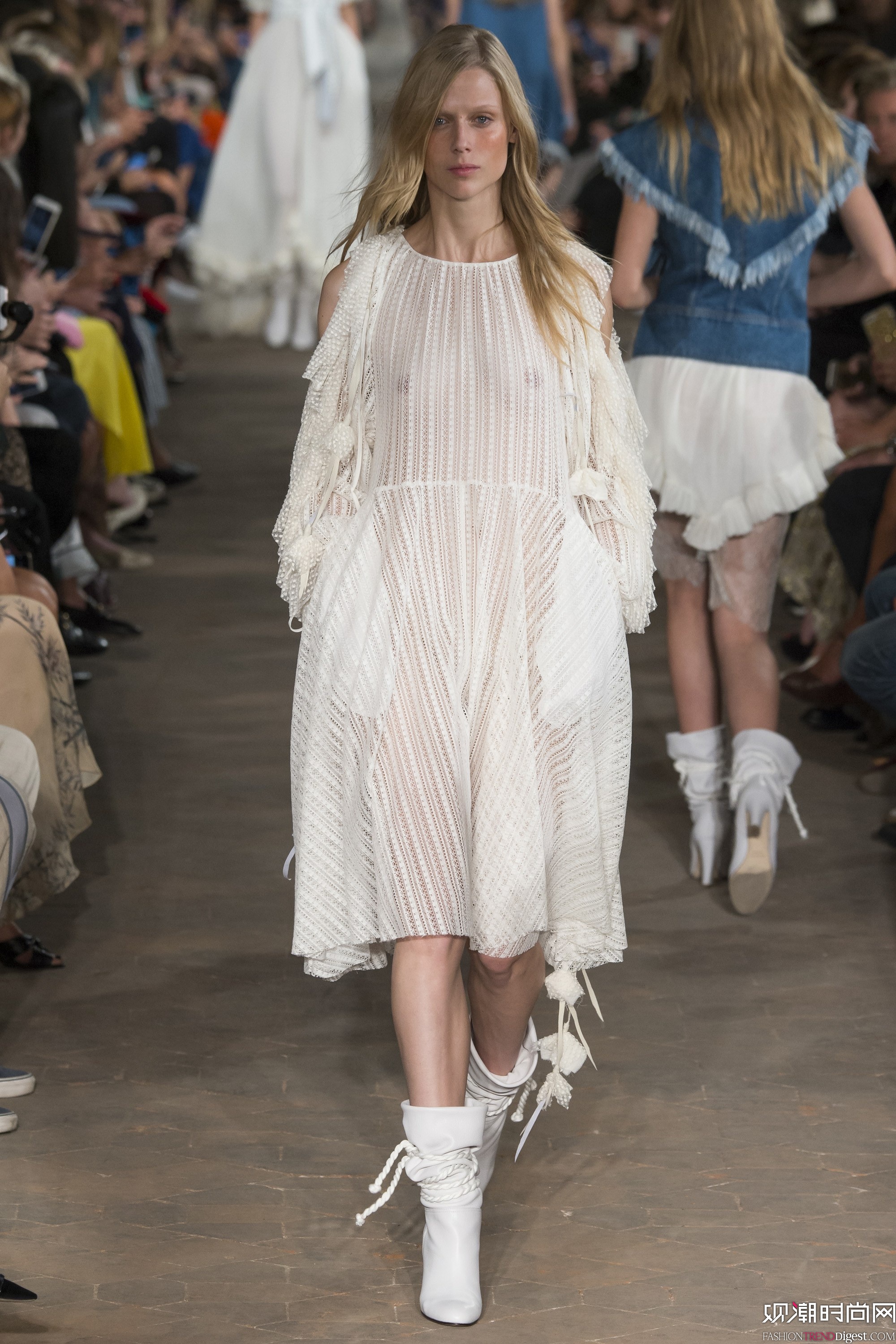 Philosophy di Lorenzo Serafini 2017ϵDƬ