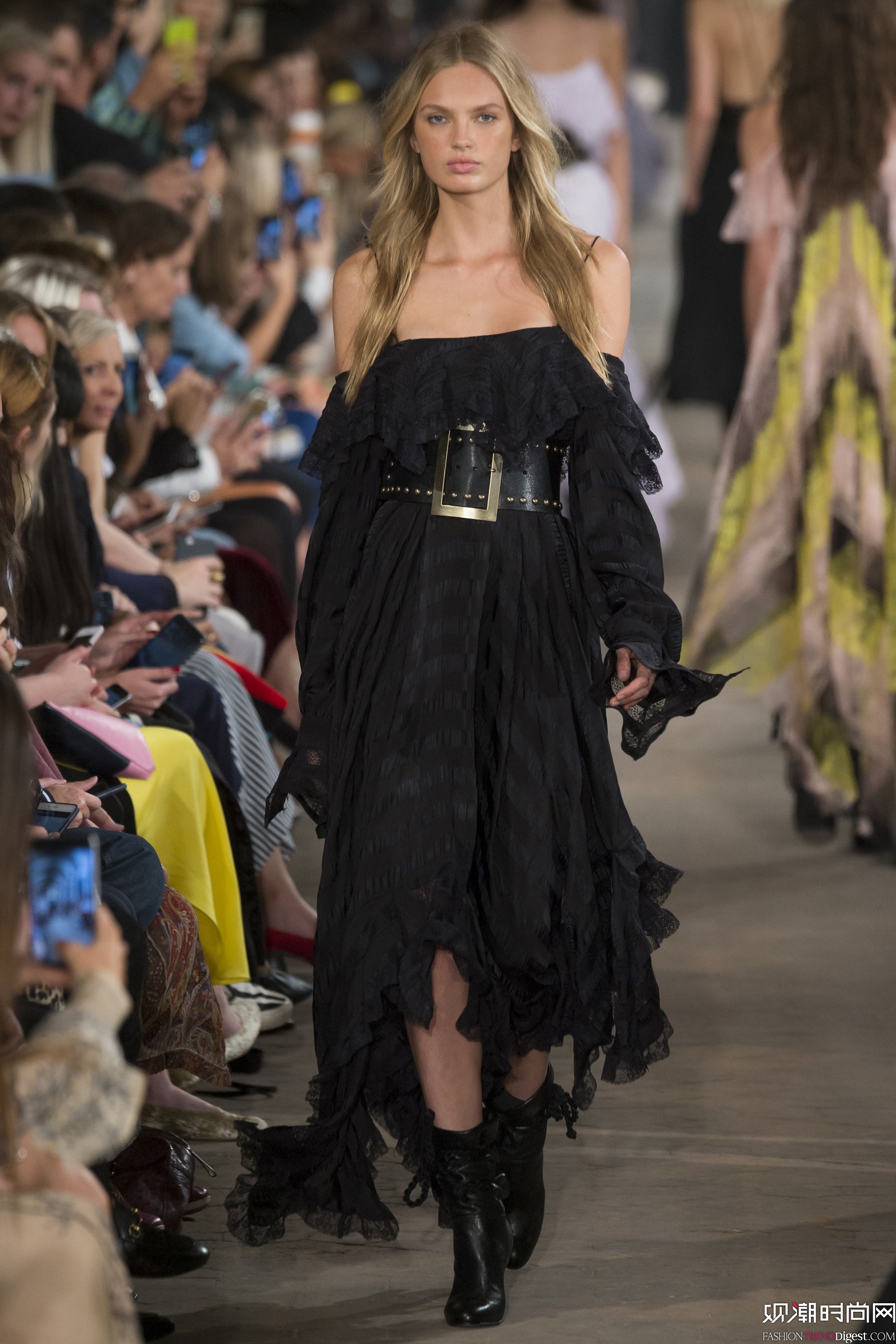 Philosophy di Lorenzo Serafini 2017ϵDƬ