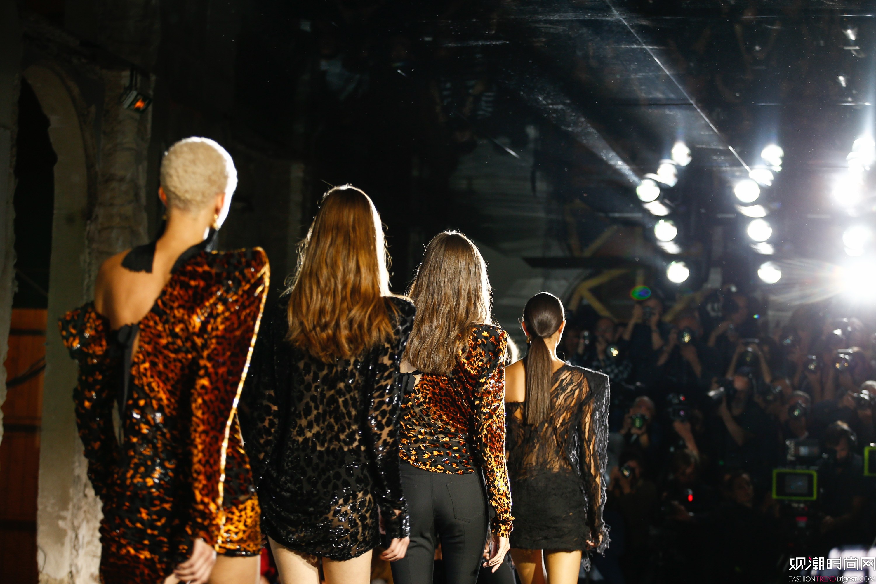 Saint Laurent 2017����ϵ���㳡����ͼƬ