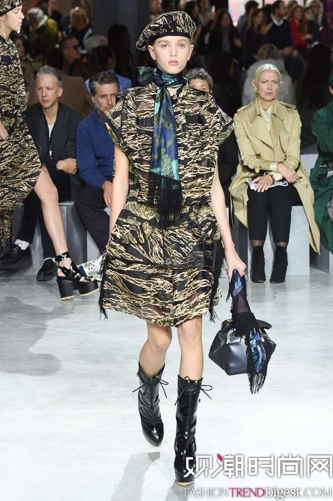 Sacai 2017ϵDƬ