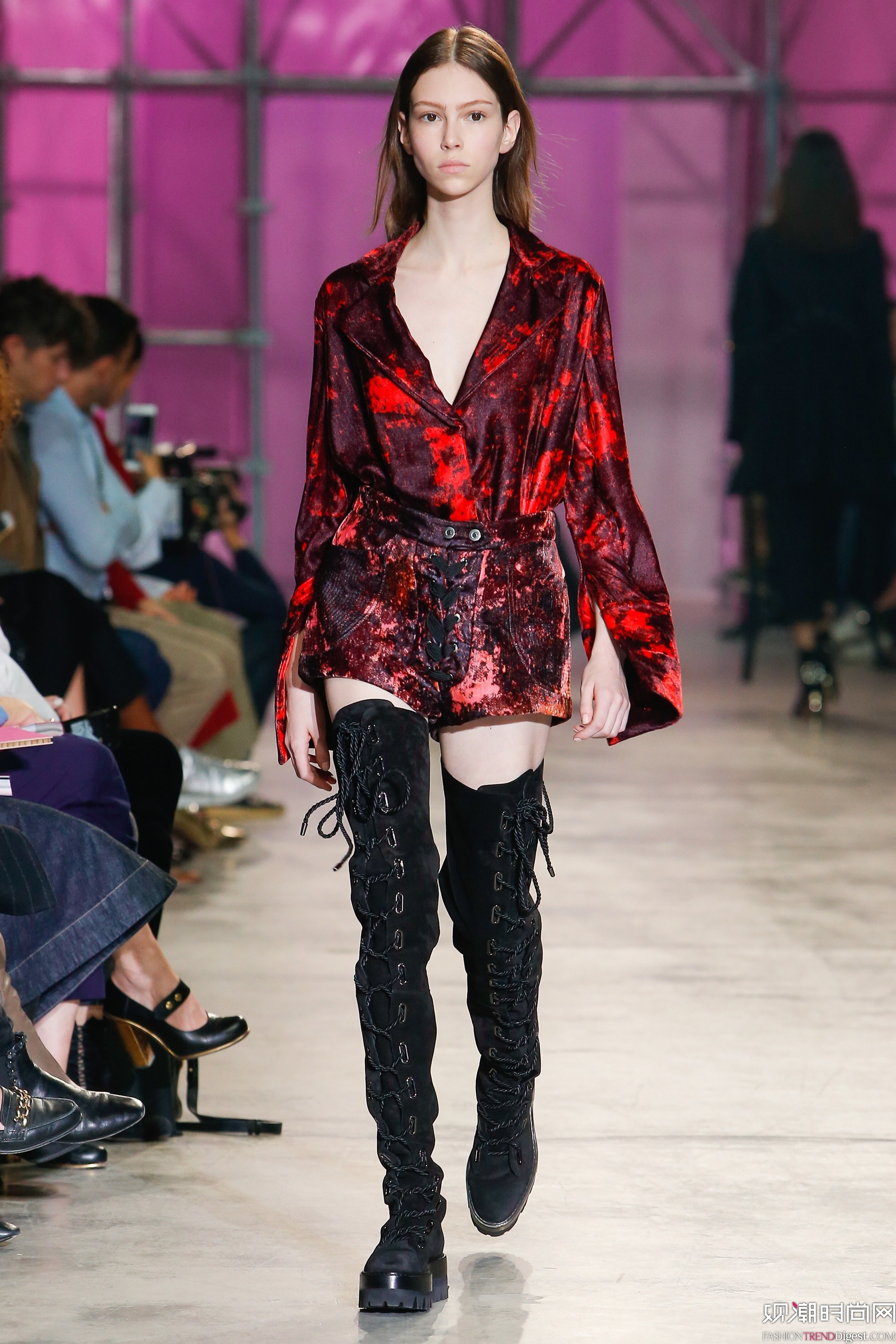 Ellery 2017ϵDƬ