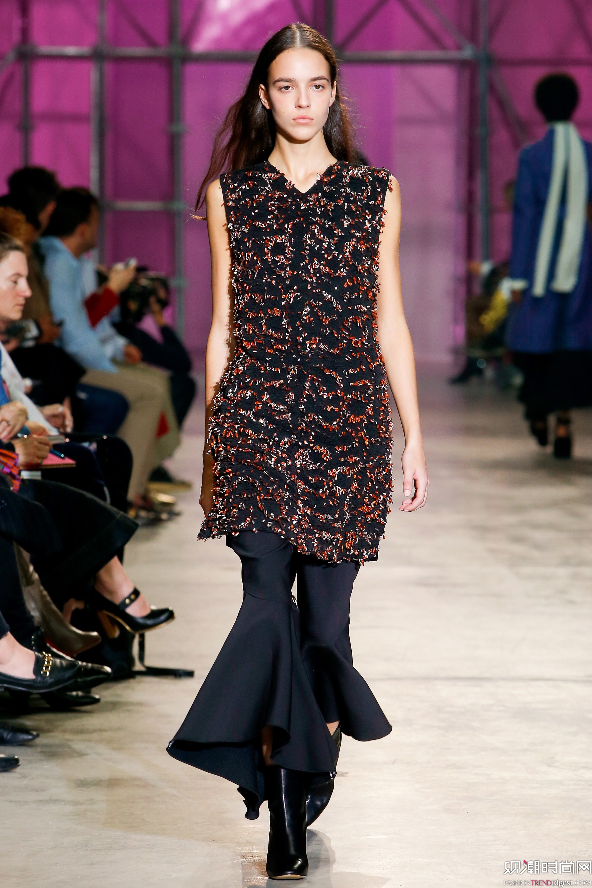 Ellery 2017ϵDƬ