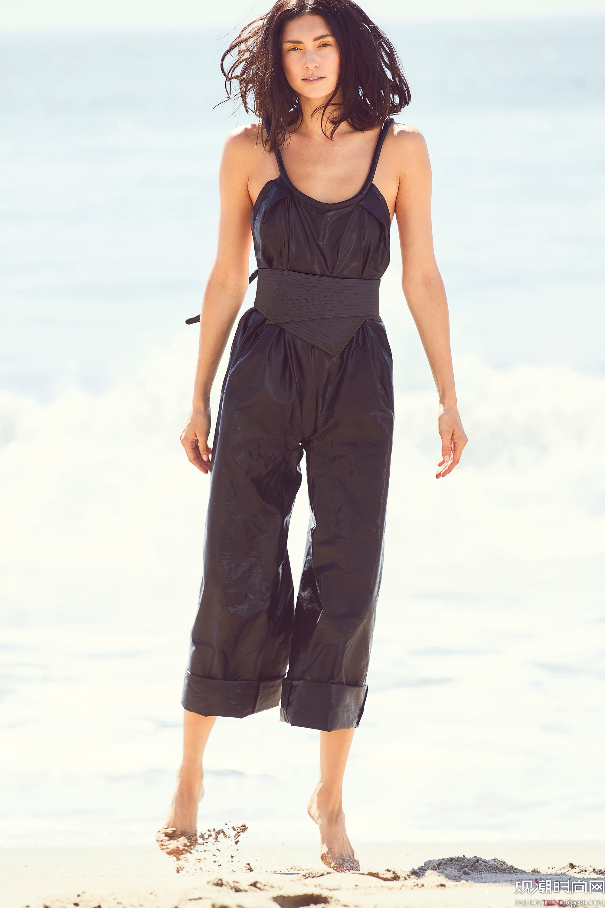 Electric Feathers 2017ϵLookBookDƬ