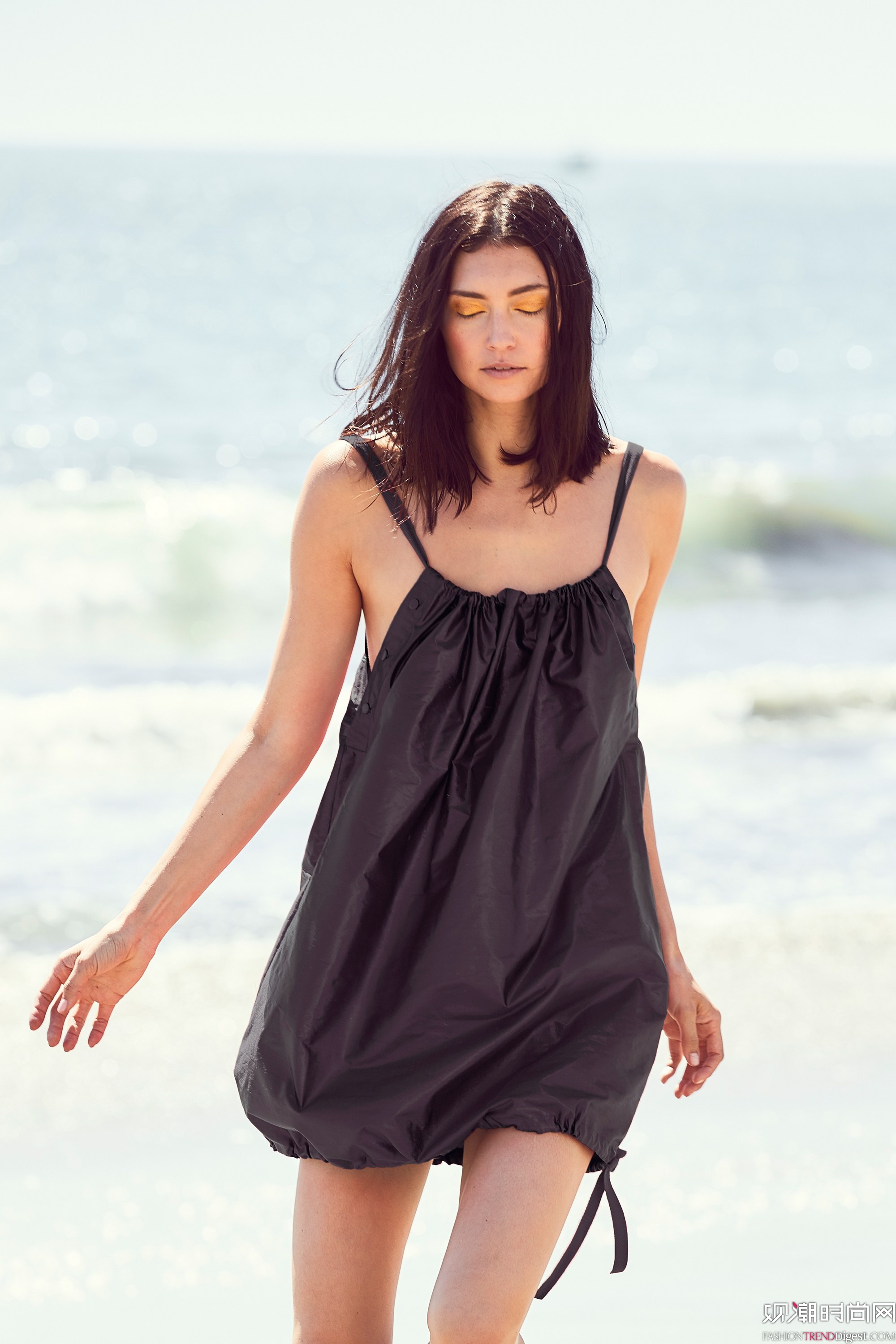 Electric Feathers 2017ϵLookBookDƬ