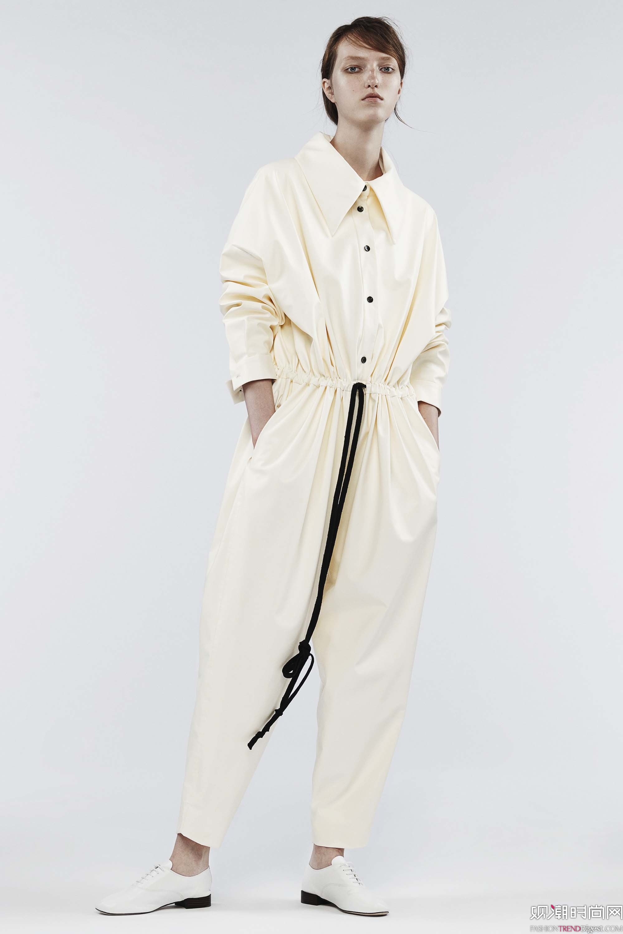 Ji Oh 2017紺ϵLookBookDƬ