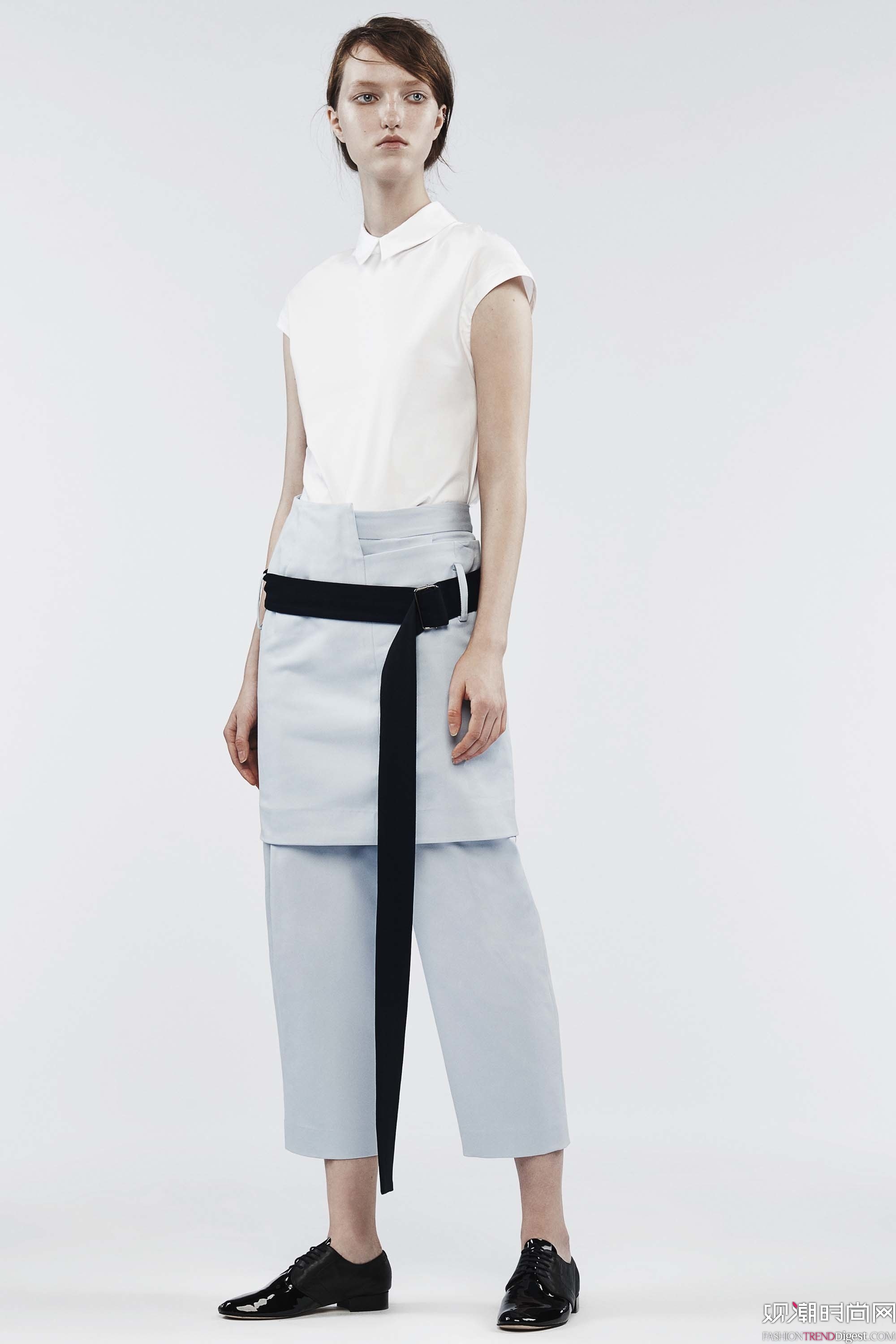 Ji Oh 2017紺ϵLookBookDƬ