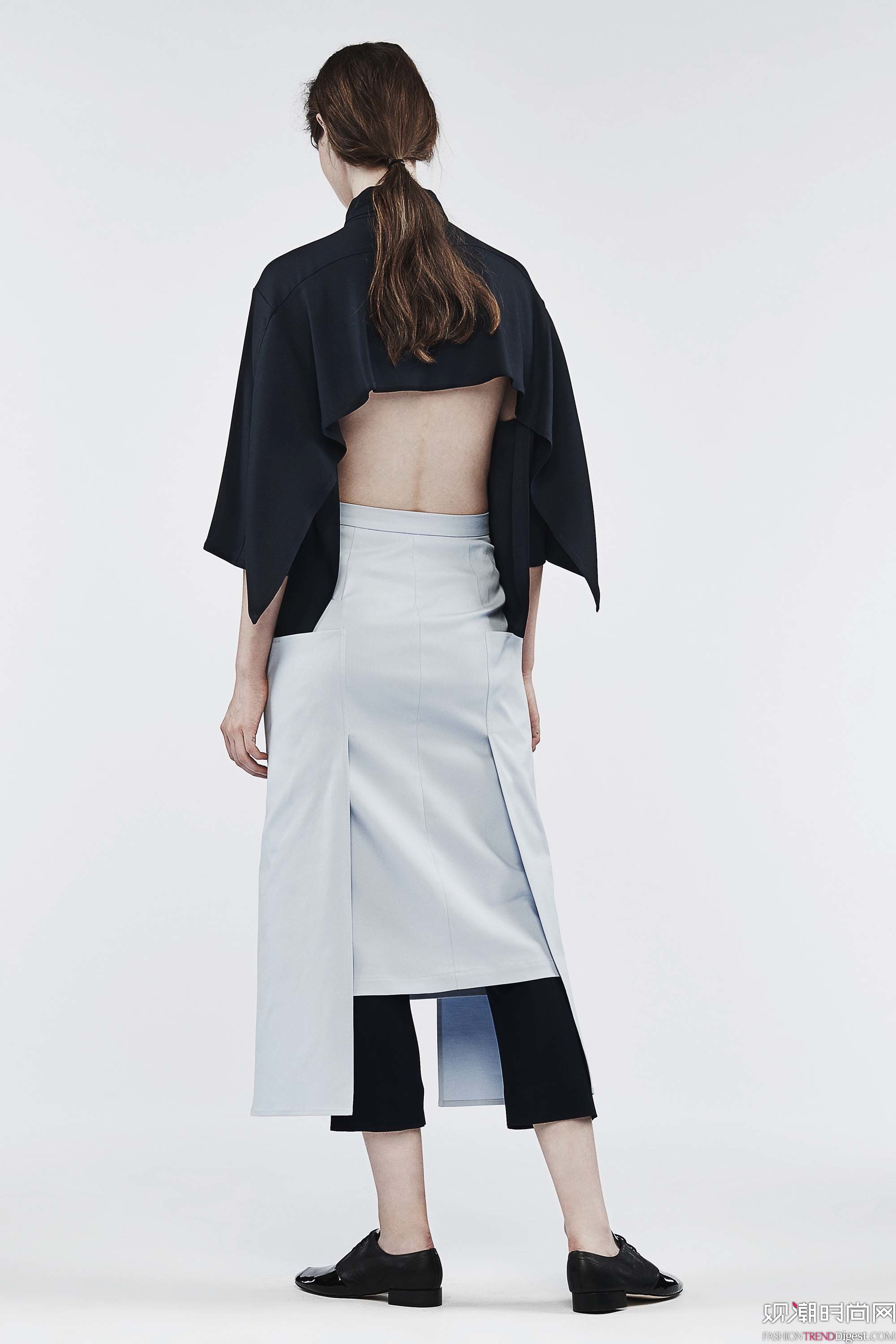Ji Oh 2017紺ϵLookBookDƬ