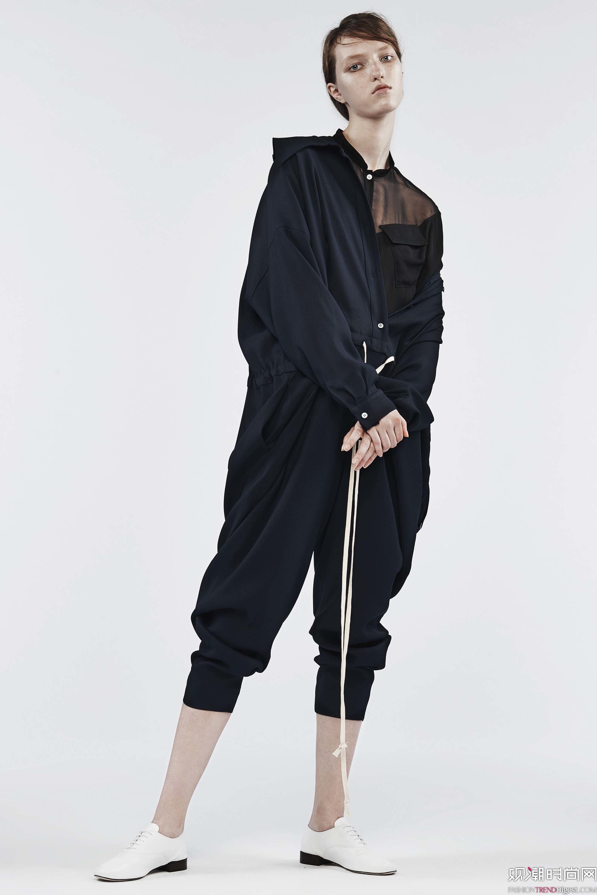 Ji Oh 2017紺ϵLookBookDƬ