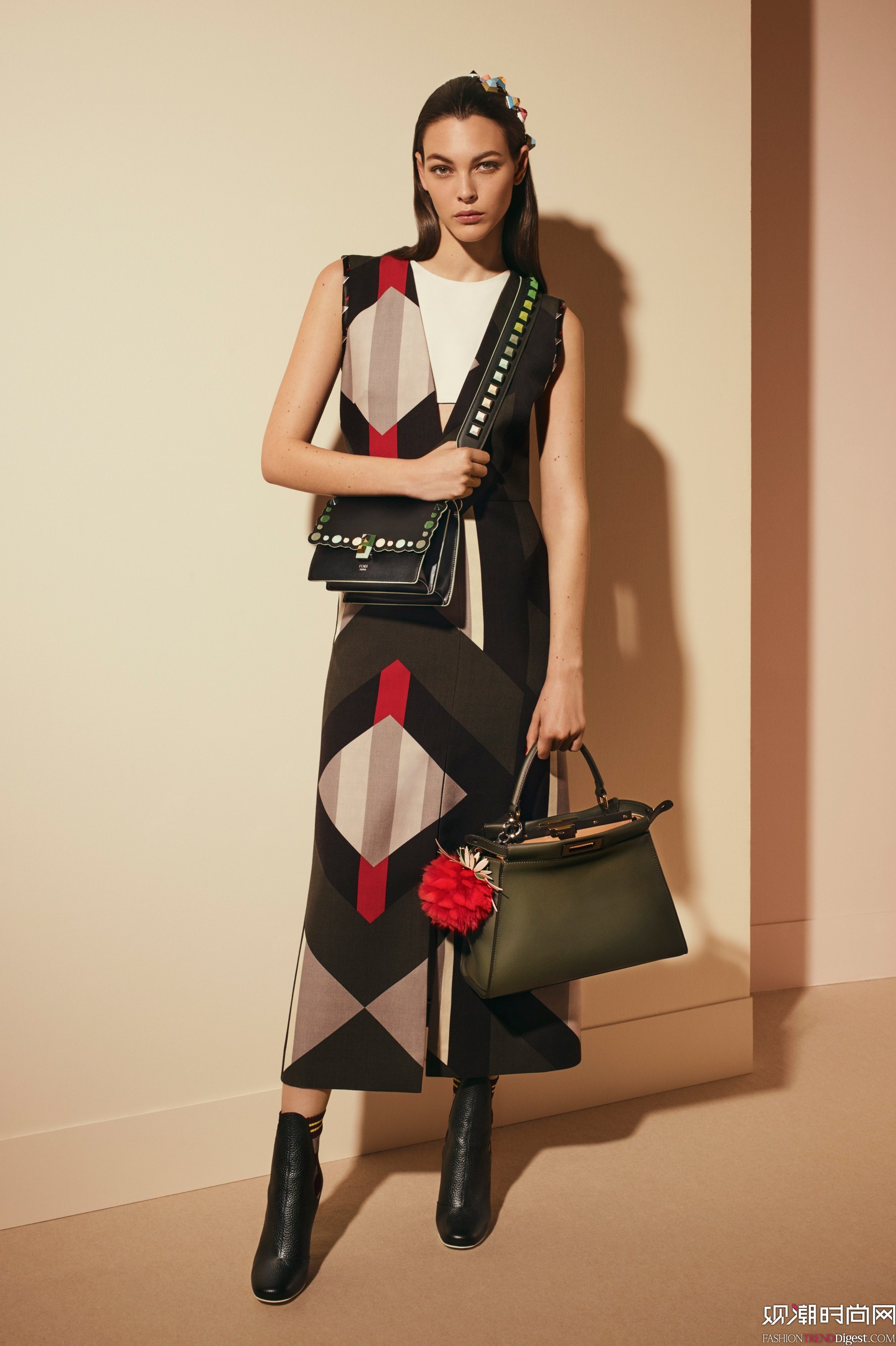Fendi 2017ϵLookBookDƬ
