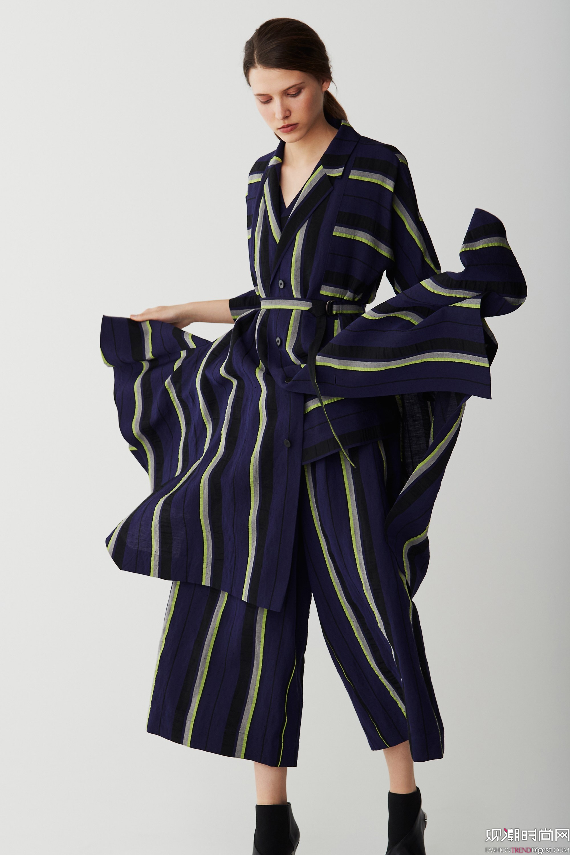 Issey Miyake 2017ϵLookBookͼƬ