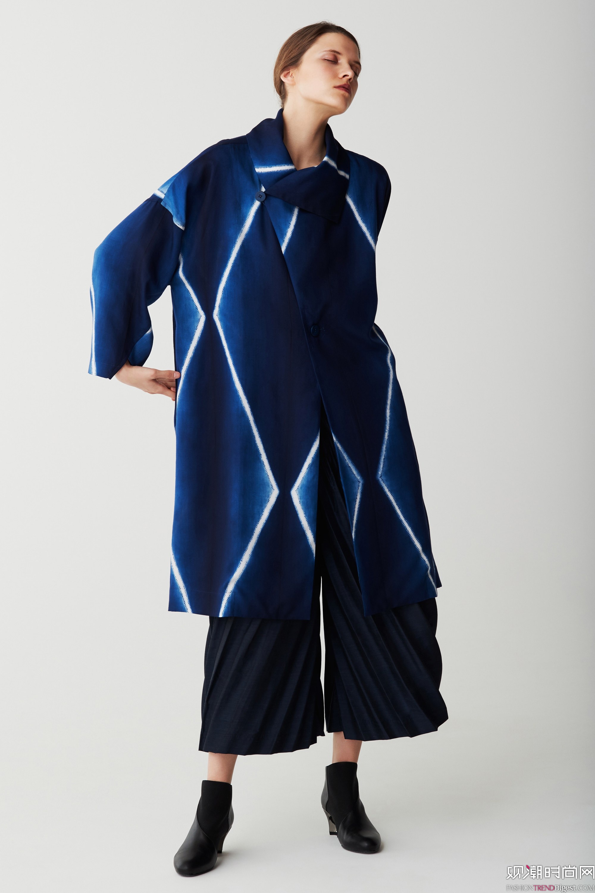 Issey Miyake 2017ϵLookBookDƬ