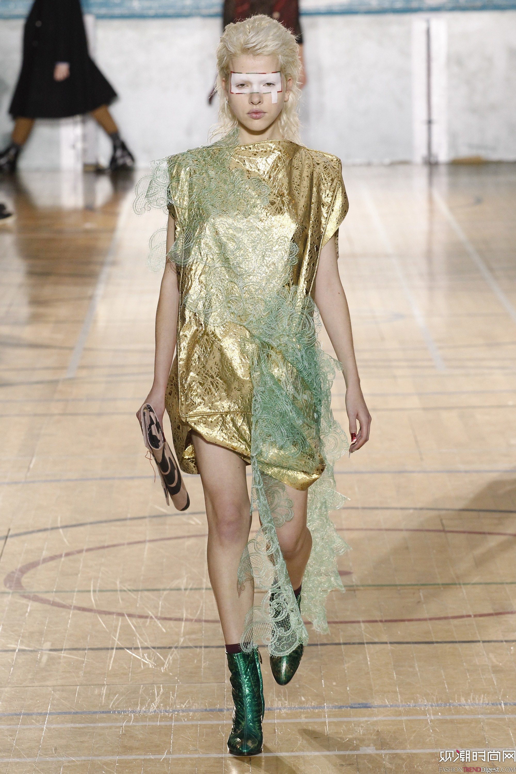 Vivienne Westwood 2017�ﶬϵ���㳡����ͼƬ