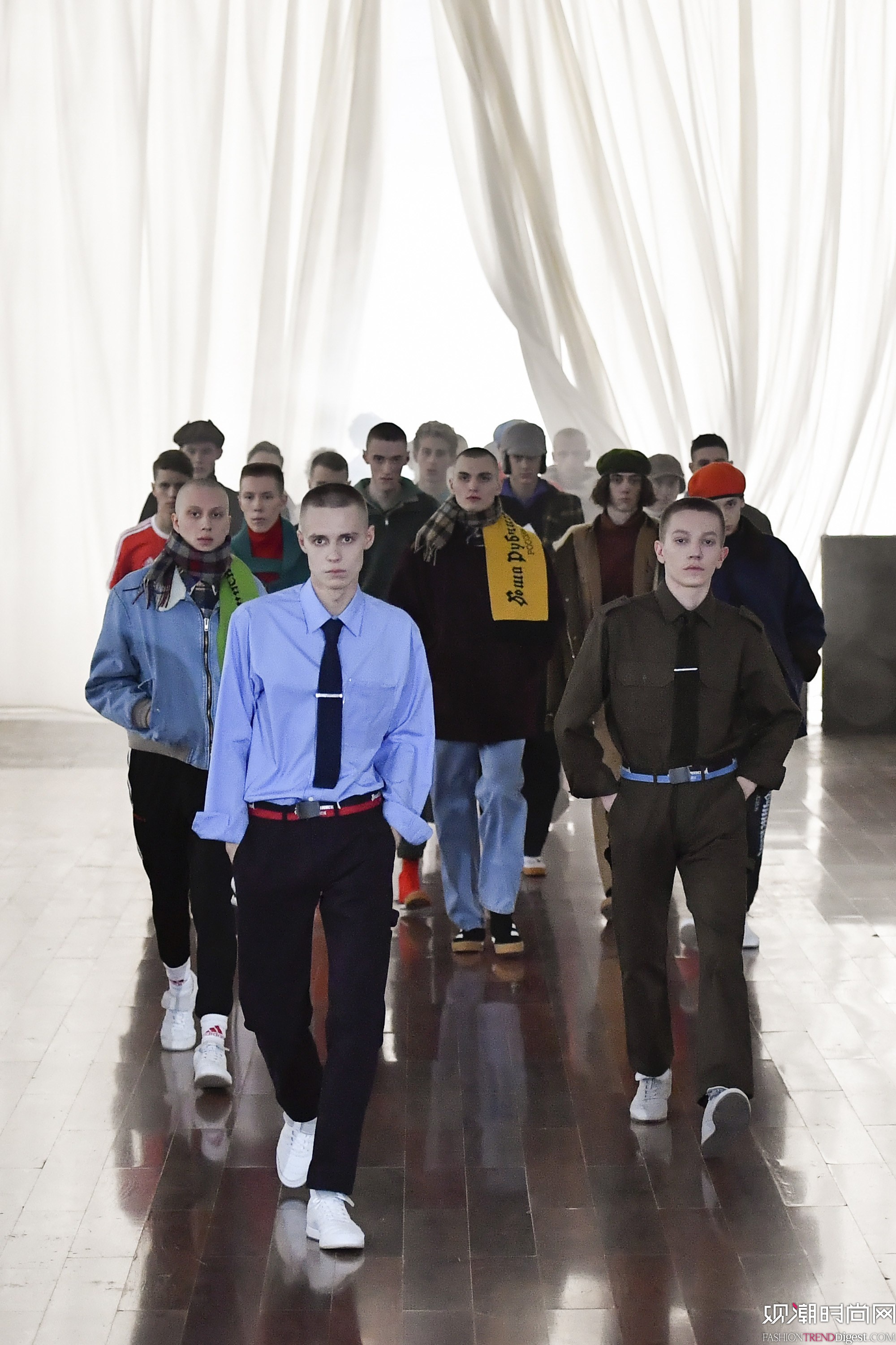 Gosha Rubchinskiy 2017ﶬbܸDƬ