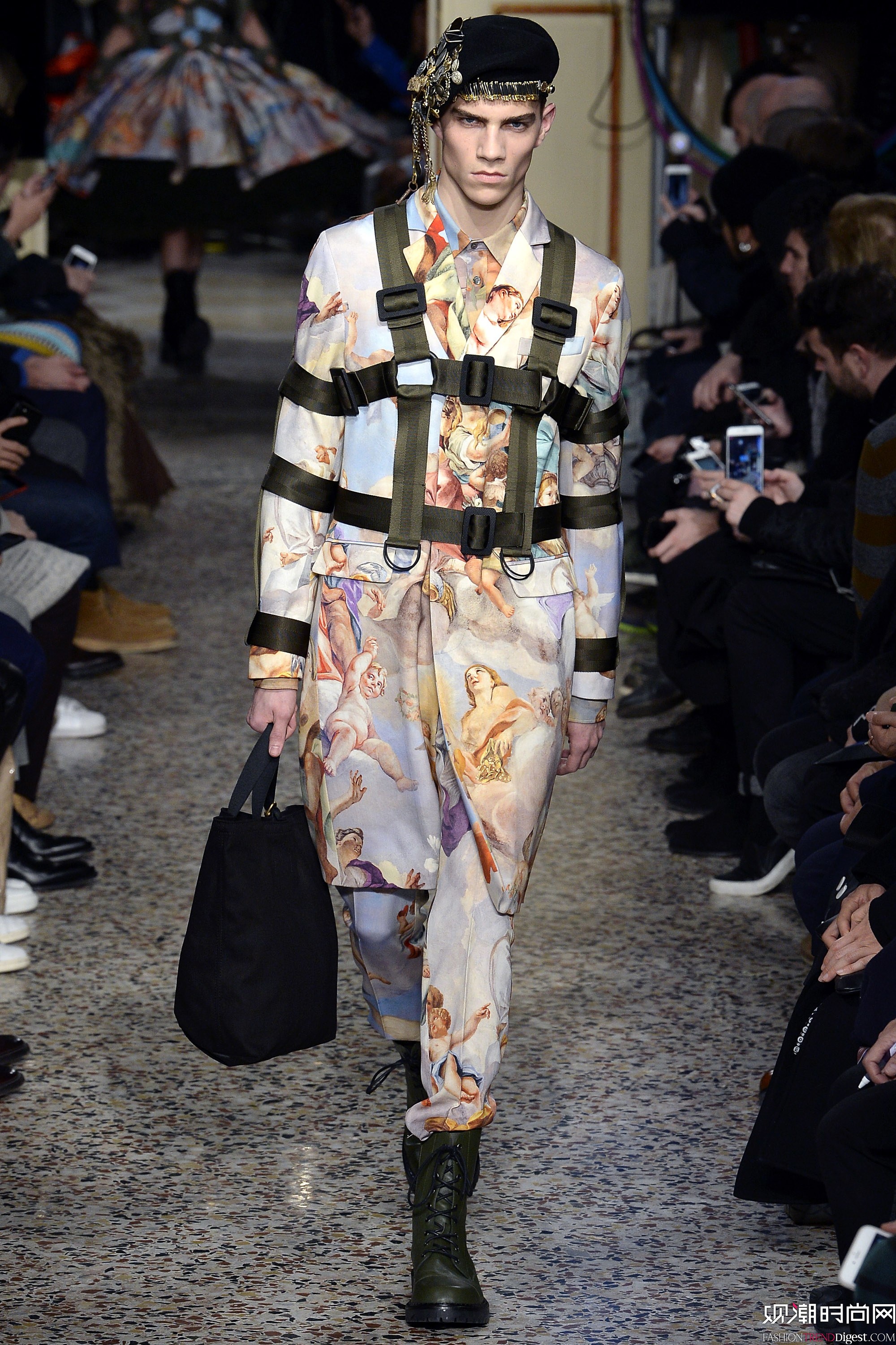 Moschino 2017ϵDƬ