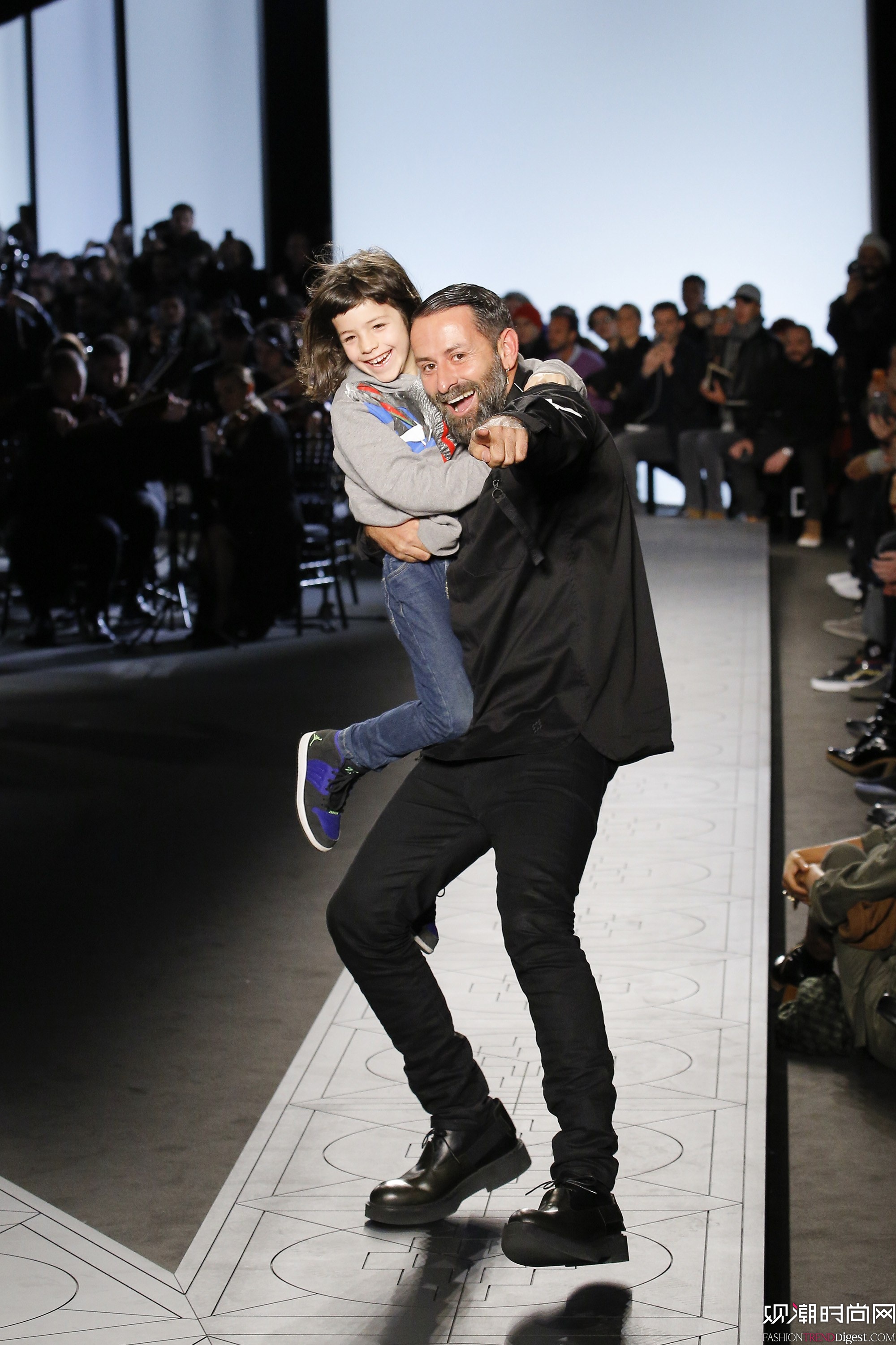 Marcelo Burlon County of Milan 2017����ϵ���㳡����ͼƬ