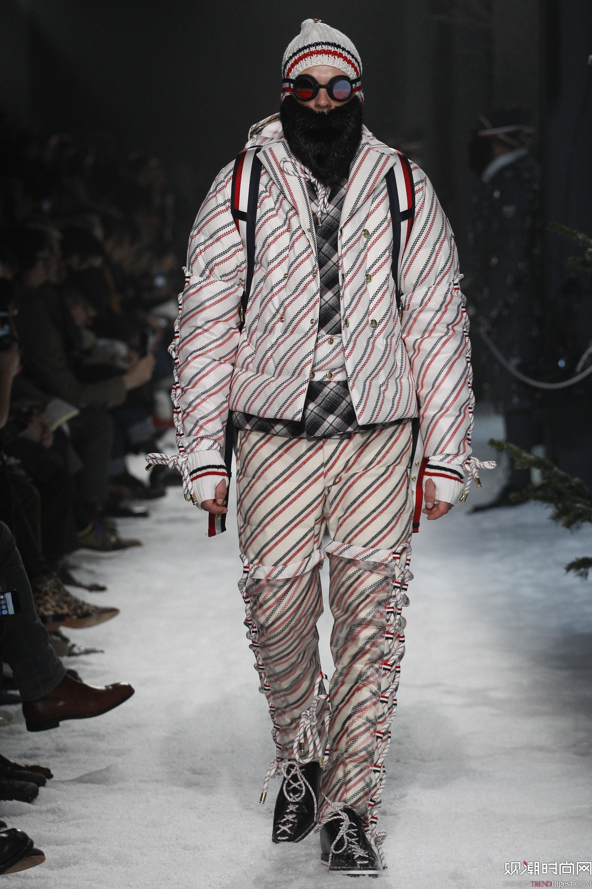 Moncler Gamme Bleu 2017ϵ㳡ͼƬ