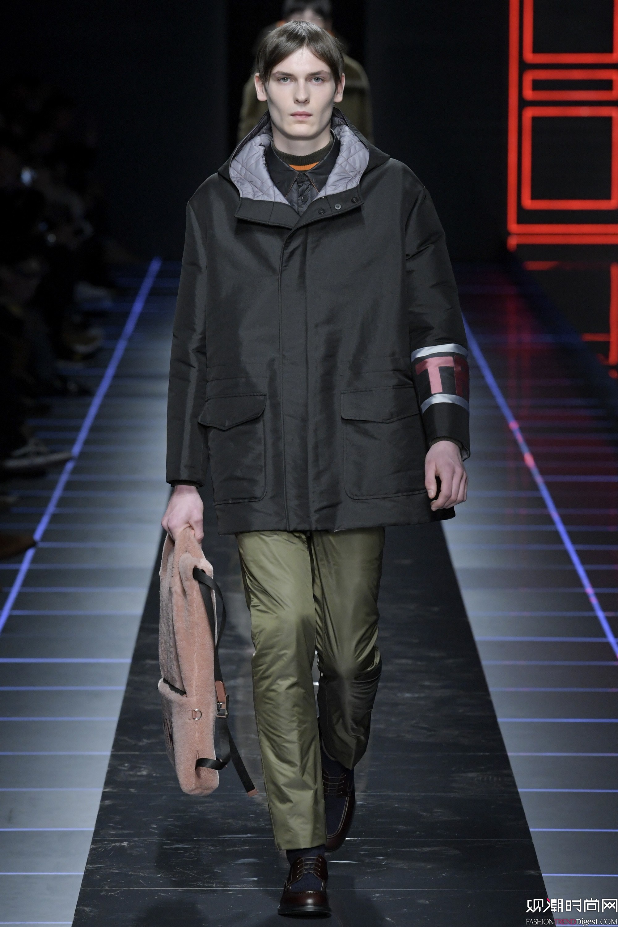 Fendi 2017ϵDƬ