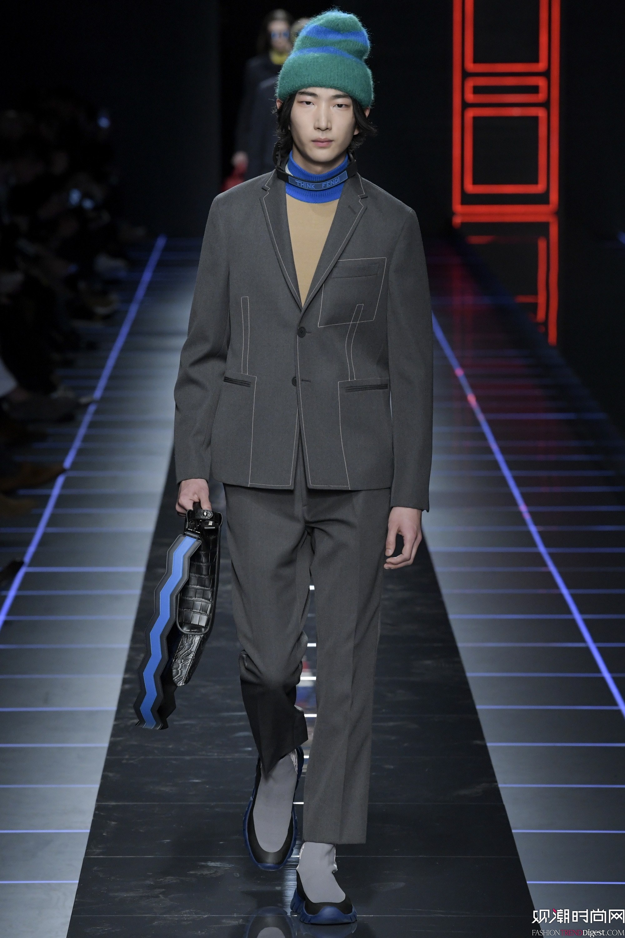 Fendi 2017ϵ(chng)DƬ