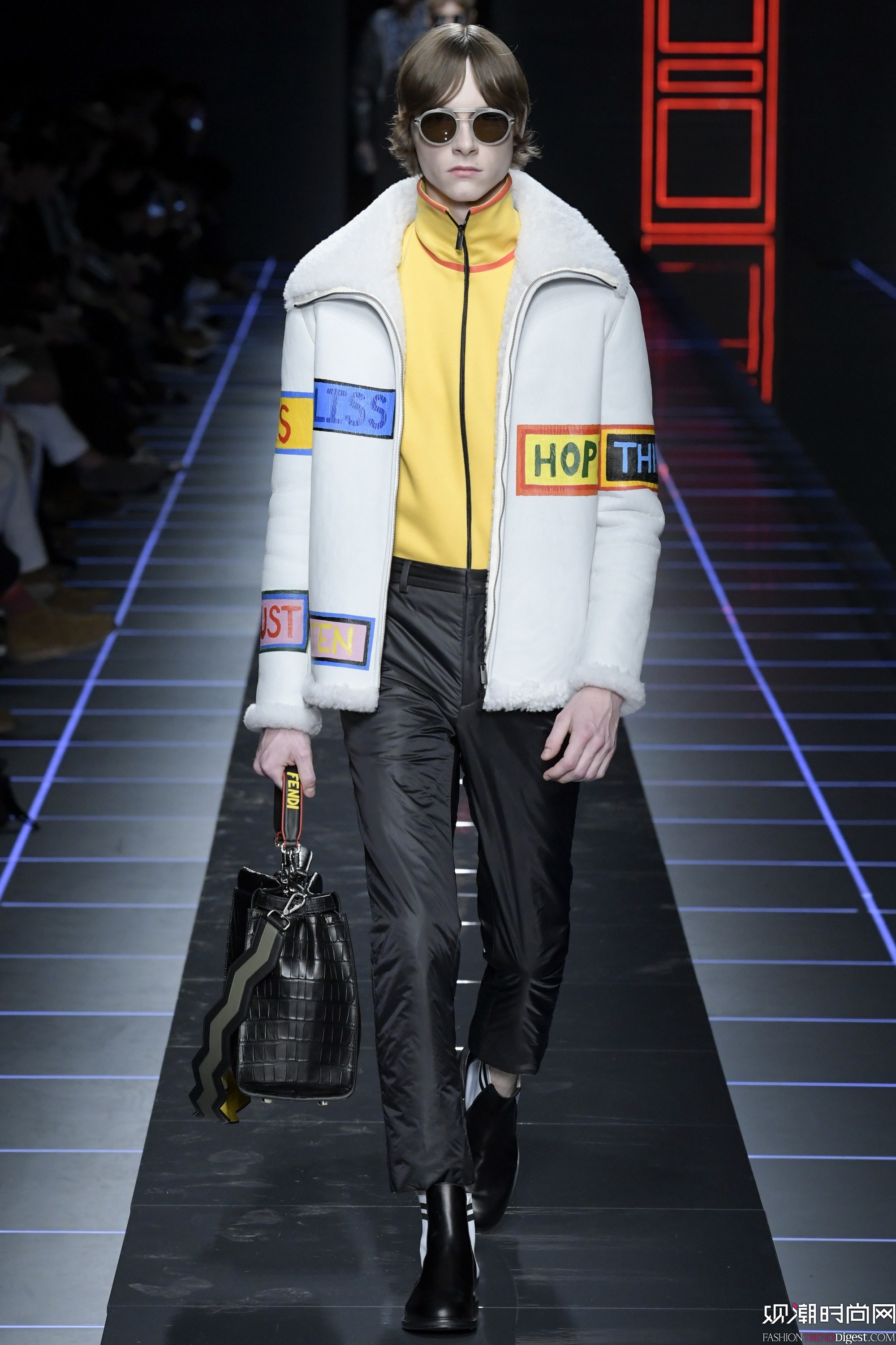 Fendi 2017ϵ(chng)DƬ