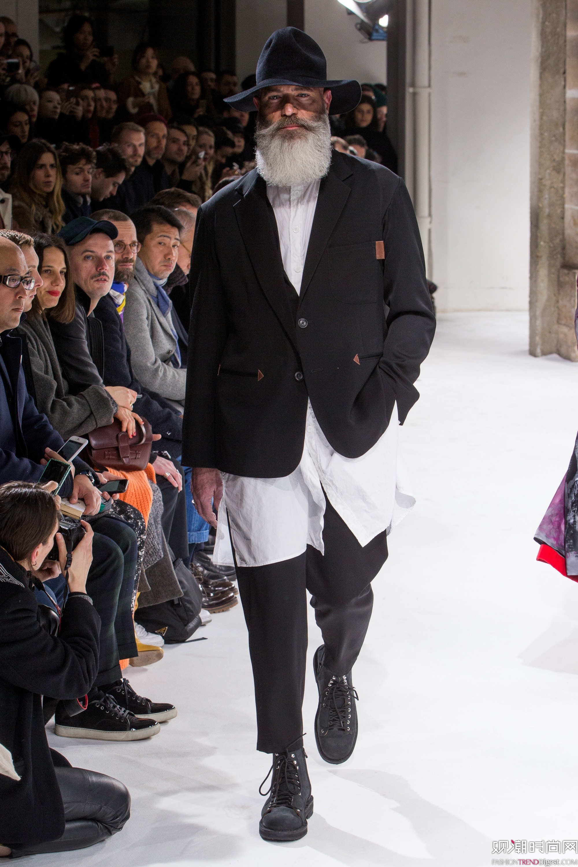 Yohji Yamamoto 2017ϵDƬ
