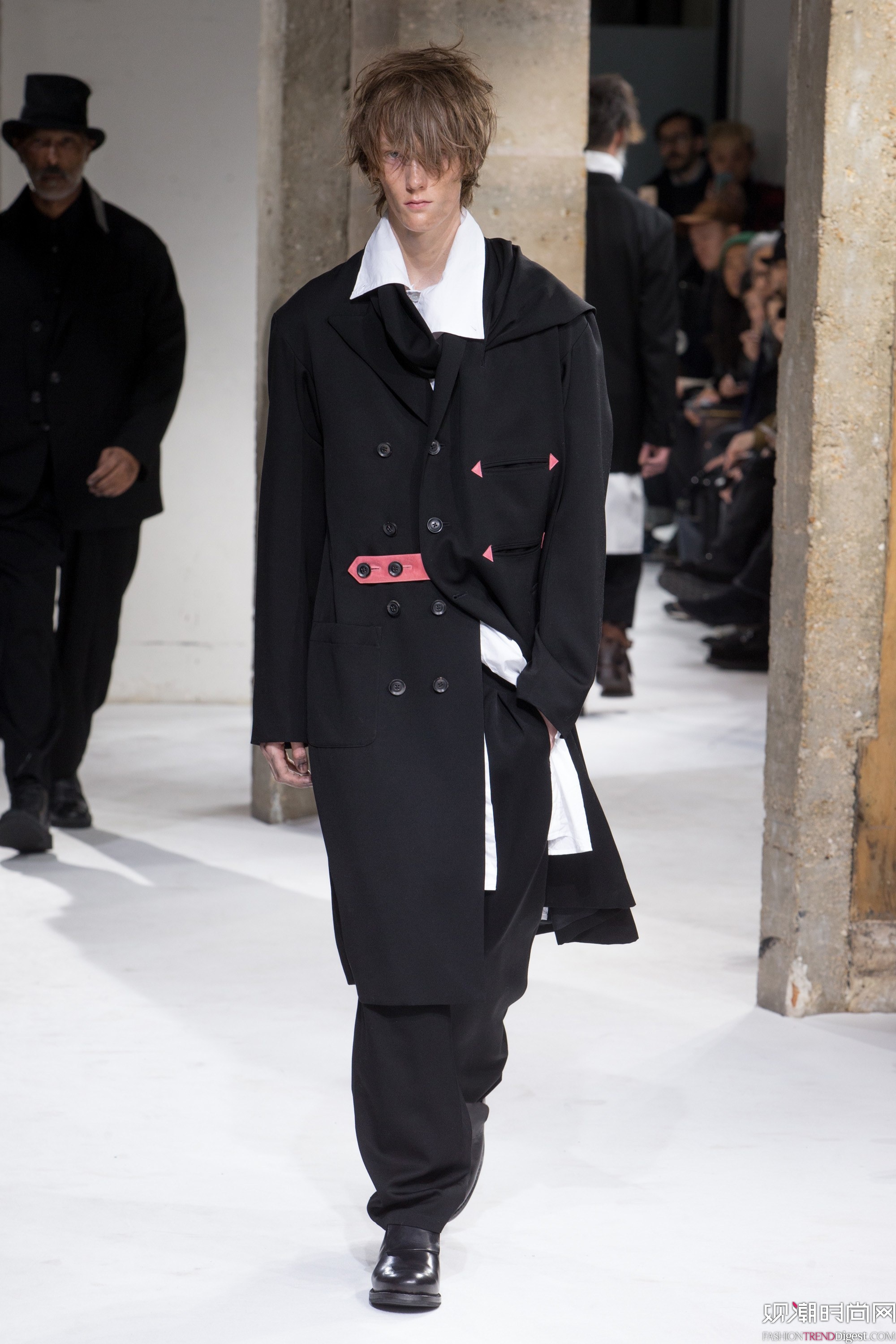 Yohji Yamamoto 2017ϵDƬ