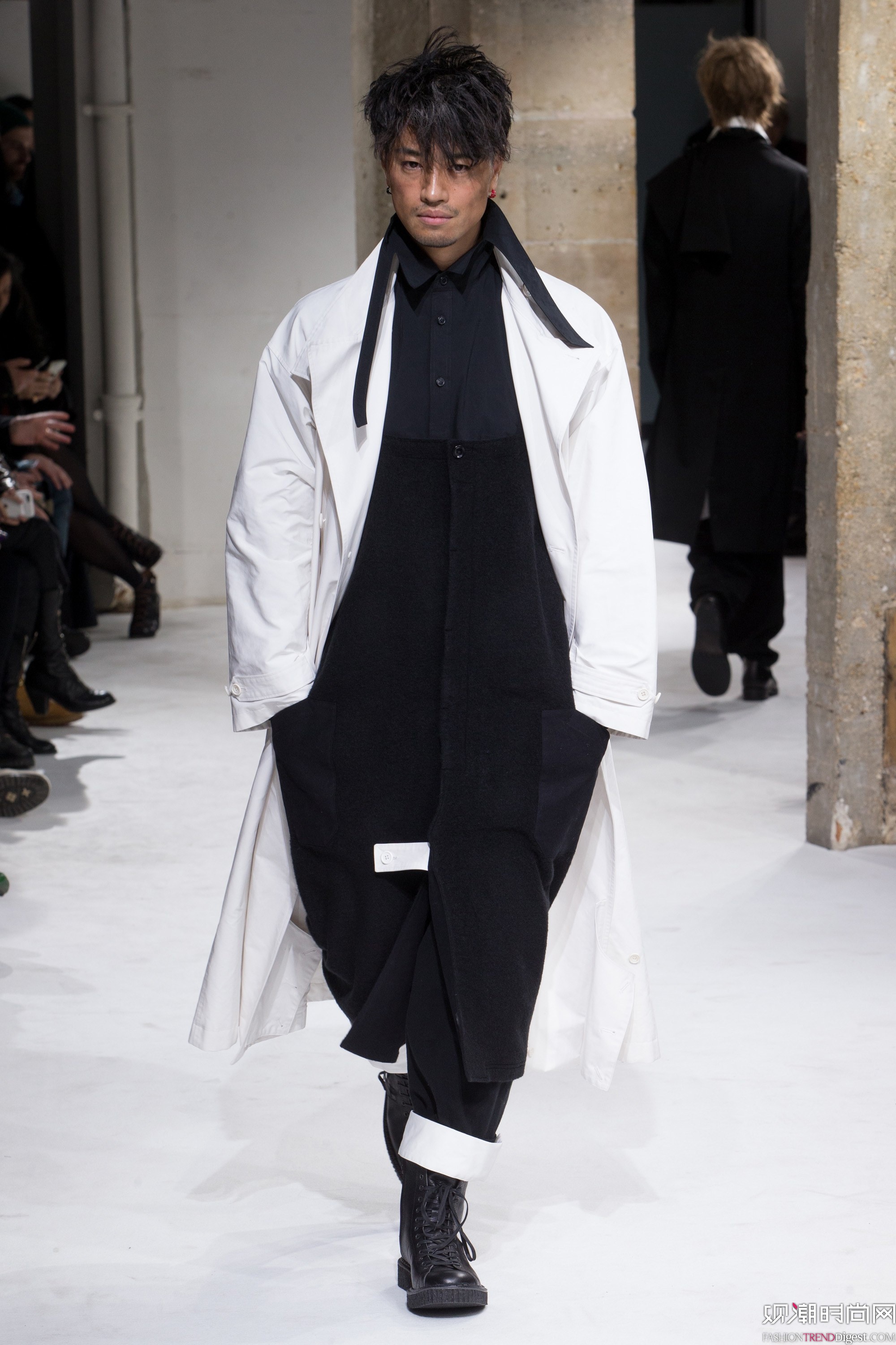 Yohji Yamamoto 2017ϵDƬ