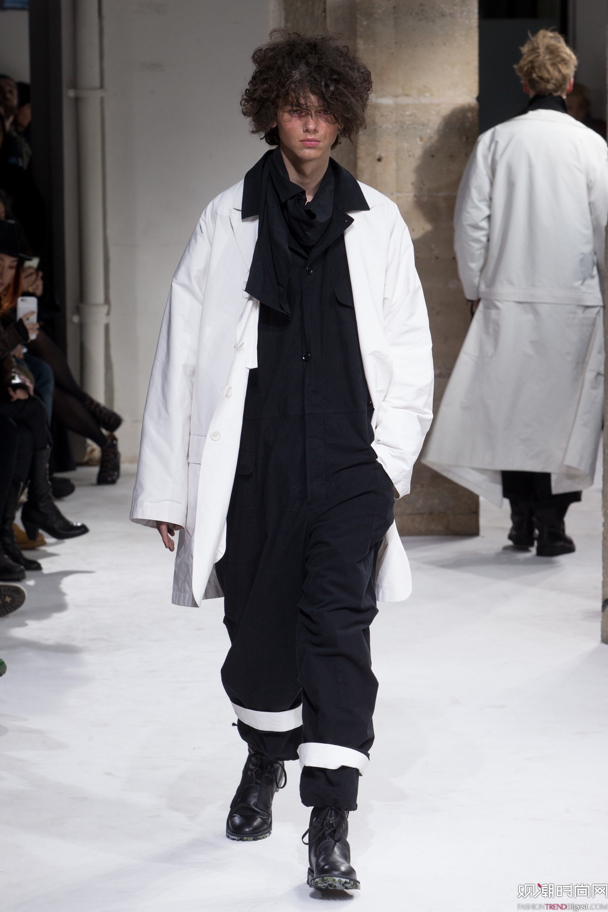 Yohji Yamamoto 2017ϵDƬ
