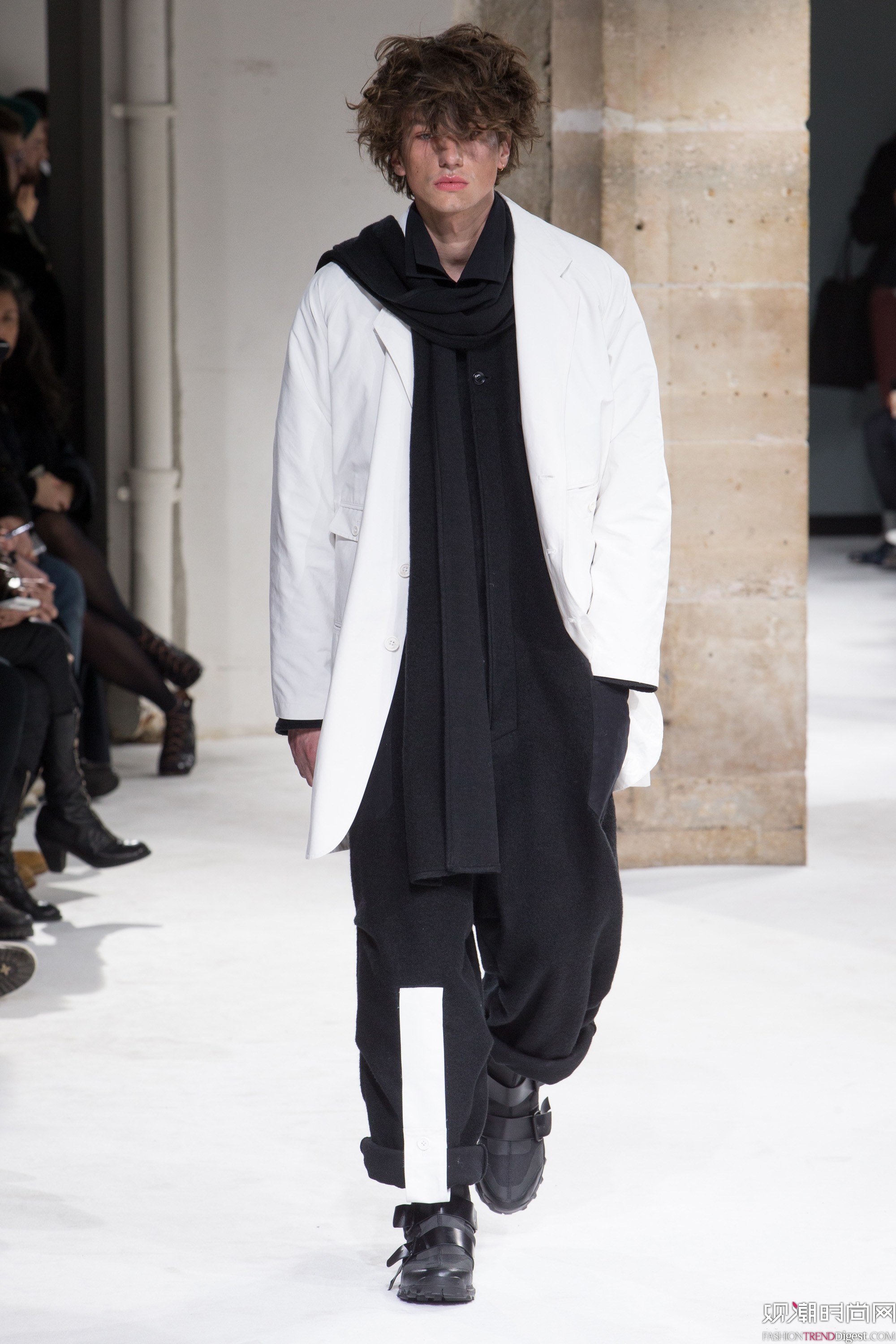 Yohji Yamamoto 2017ϵ(chng)DƬ
