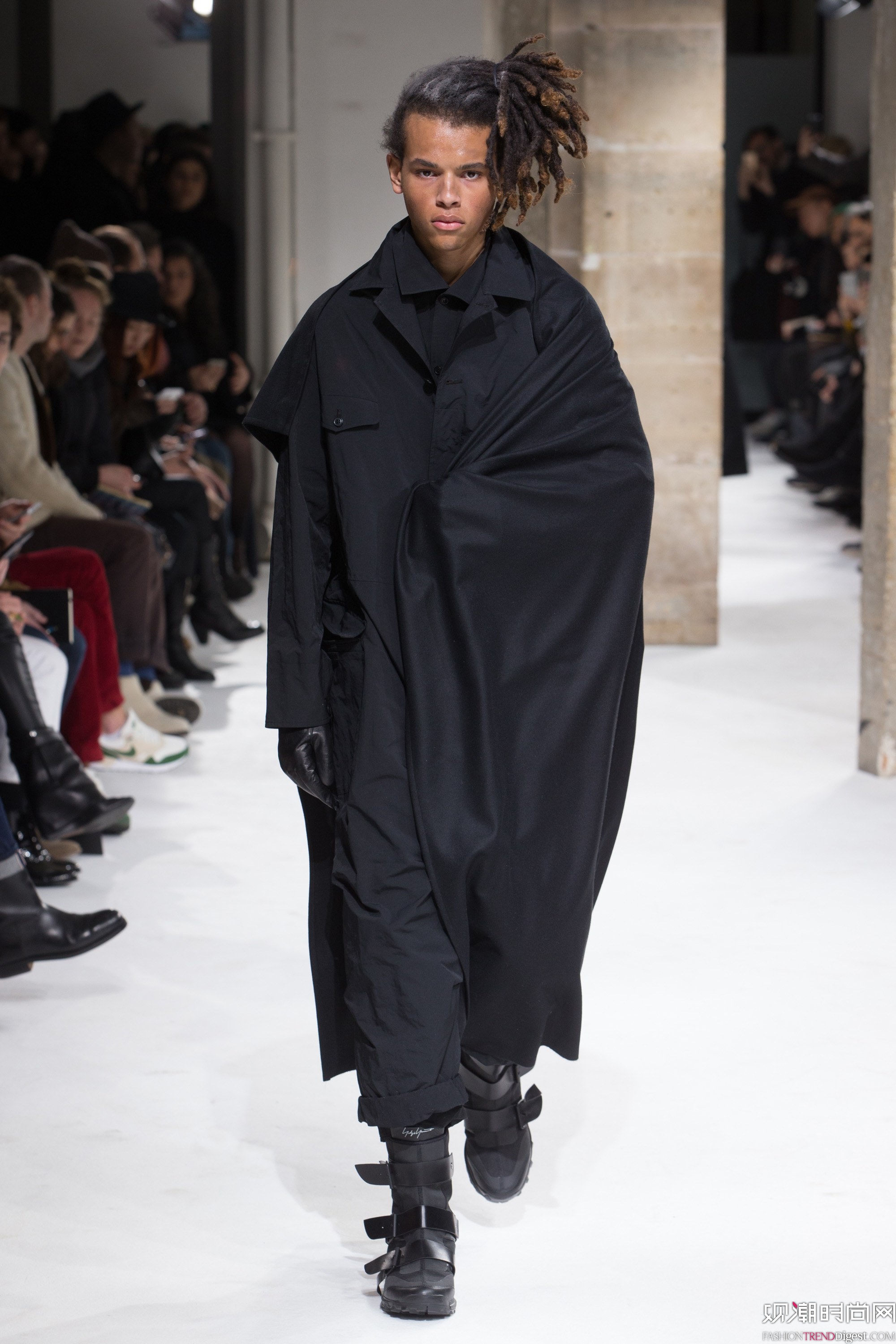 Yohji Yamamoto 2017ϵDƬ
