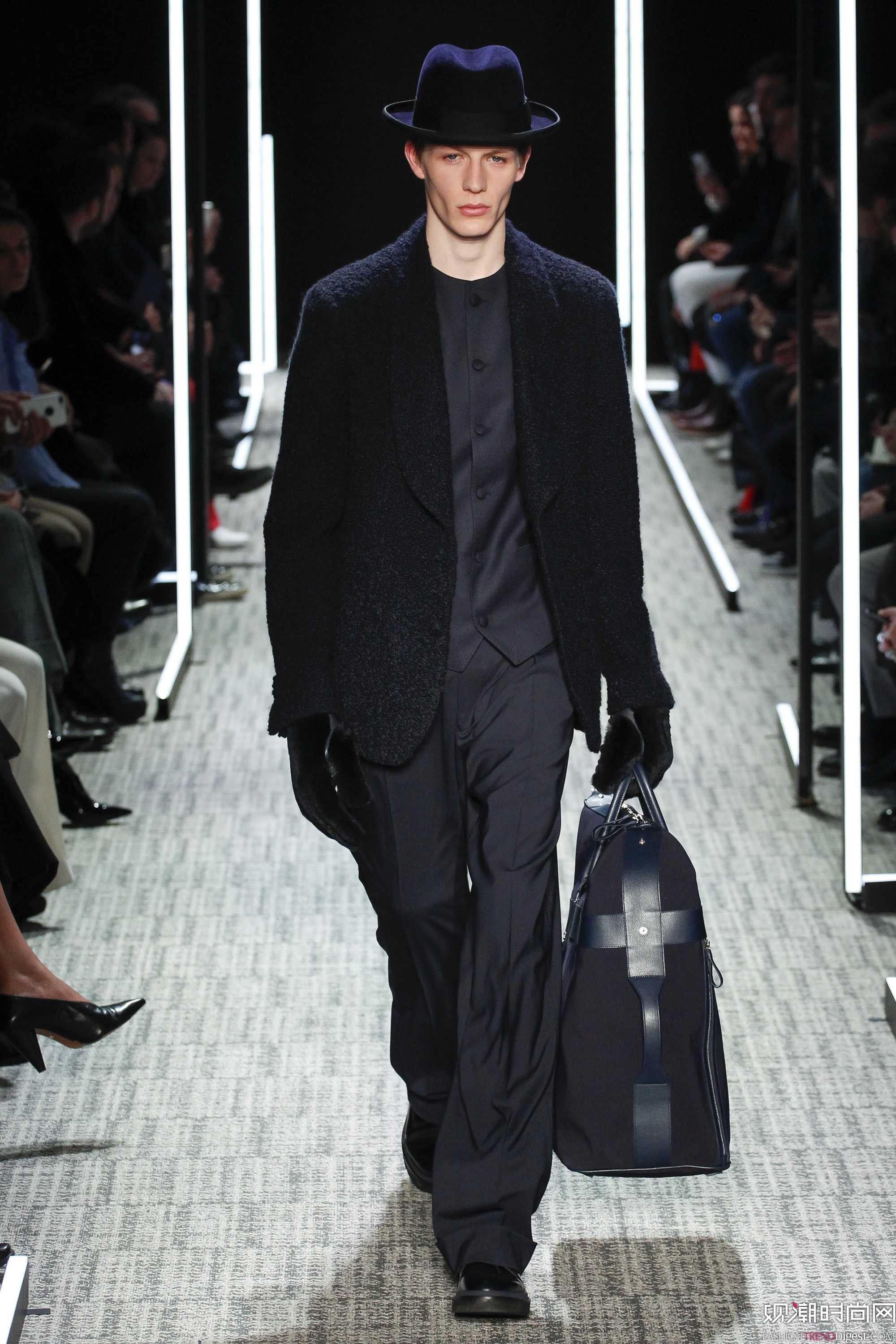 Cerruti 1881 2017ϵDƬ