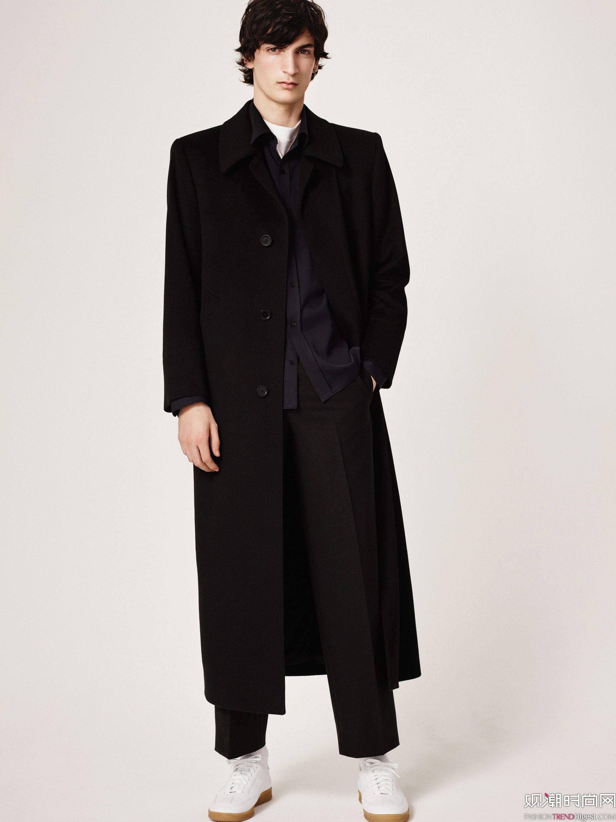 Sandro 2017ϵLookbookDƬ