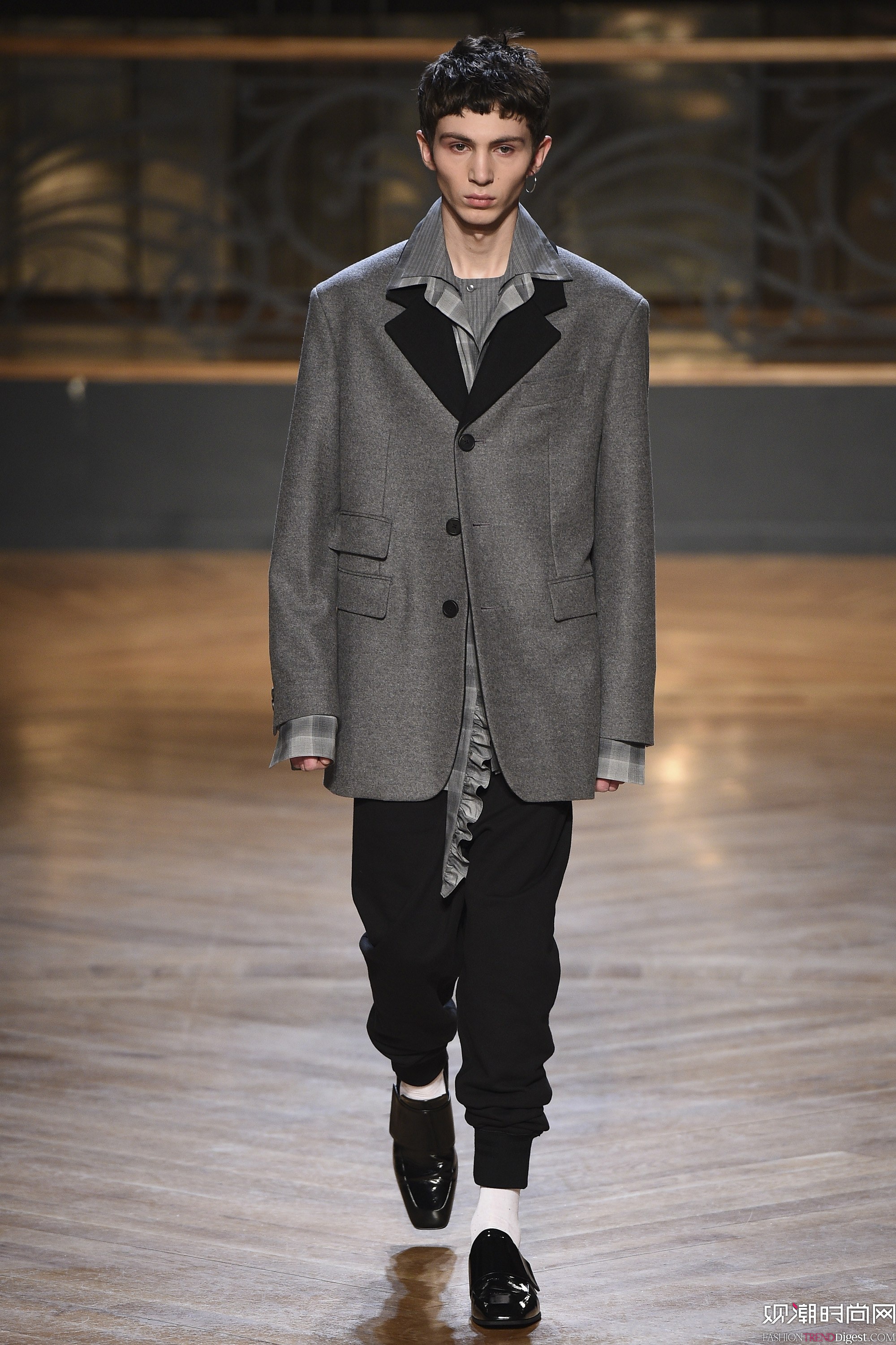 Wooyoungmi 2017ϵDƬ