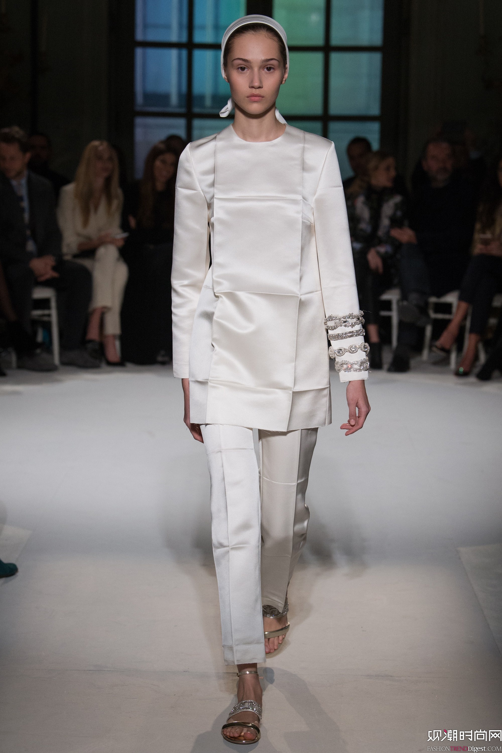 Giambattista Valli 2017ϵDƬ