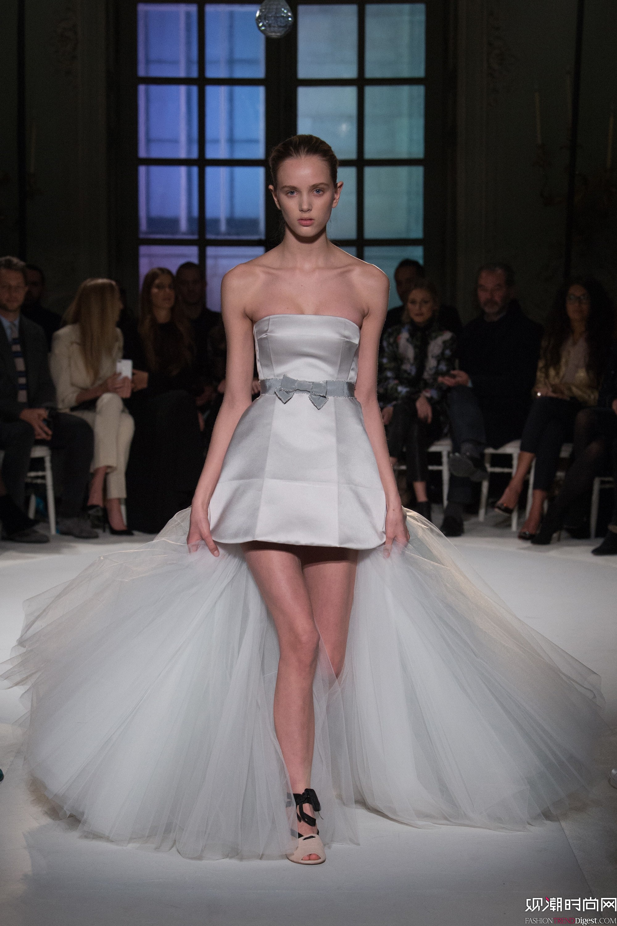 Giambattista Valli 2017ϵ㳡ͼƬ