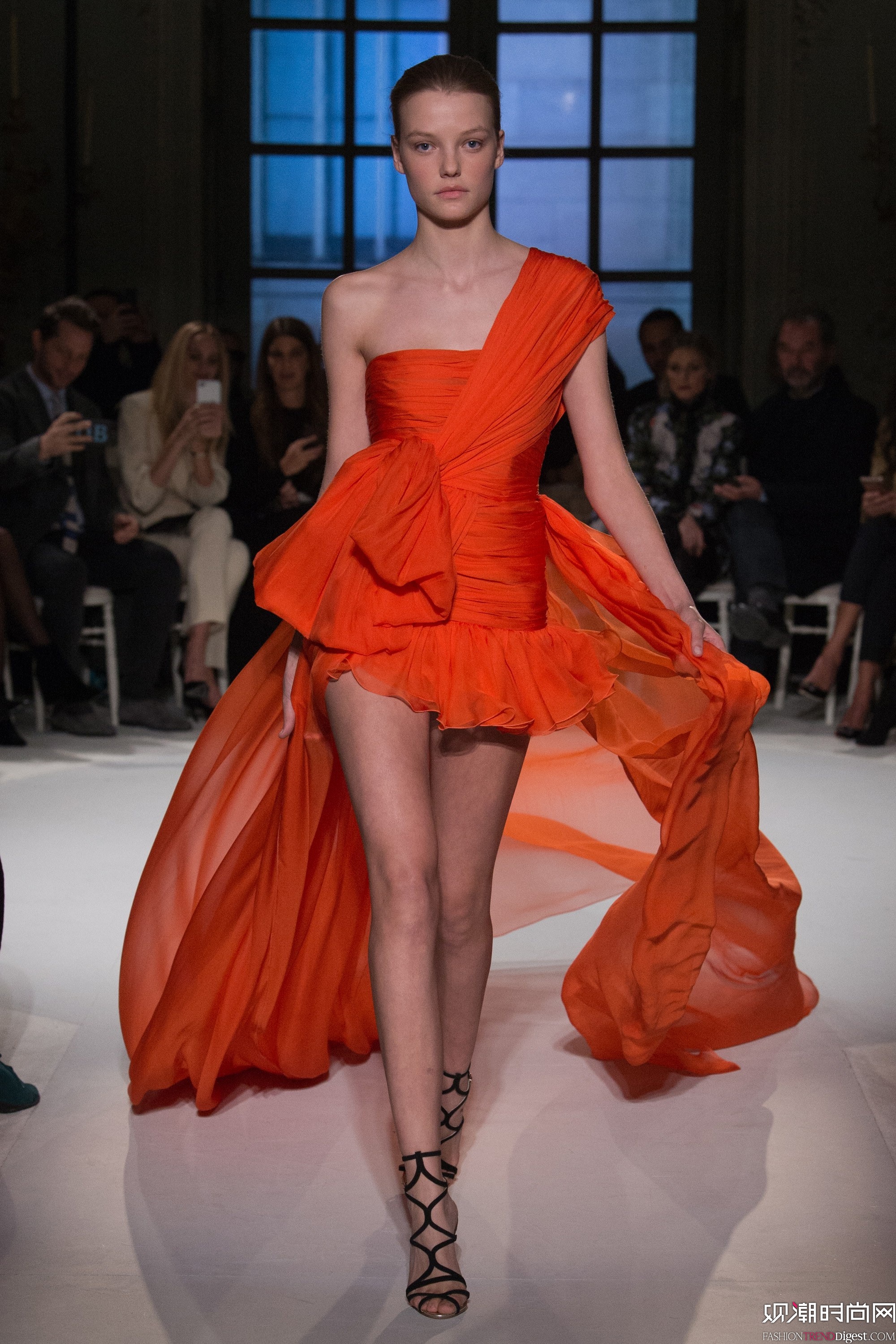 Giambattista Valli 2017ϵDƬ