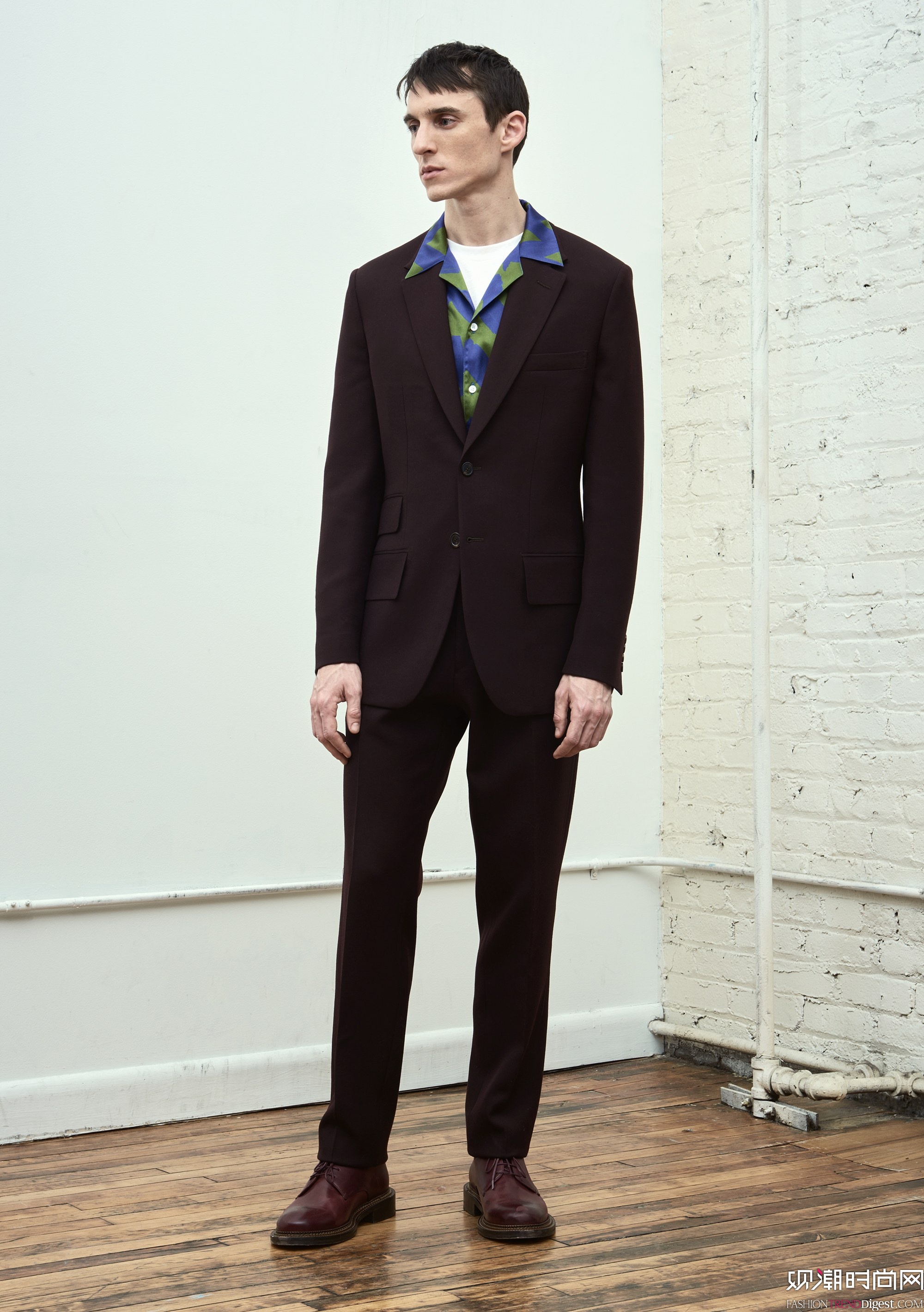 Band of Outsiders 2017bϵ(chng)l(f)DƬ