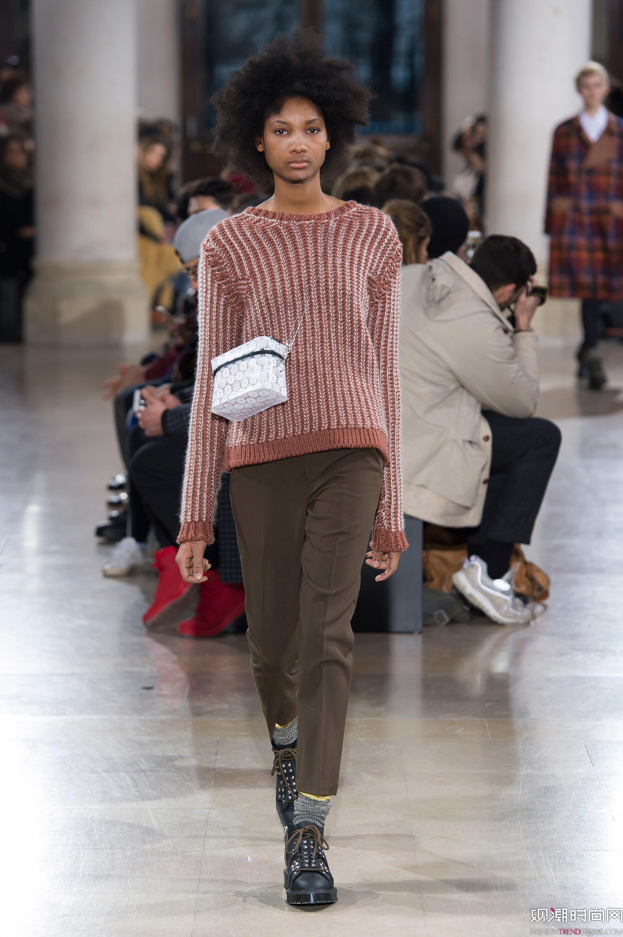 Julien David 2017ﶬϵDƬ