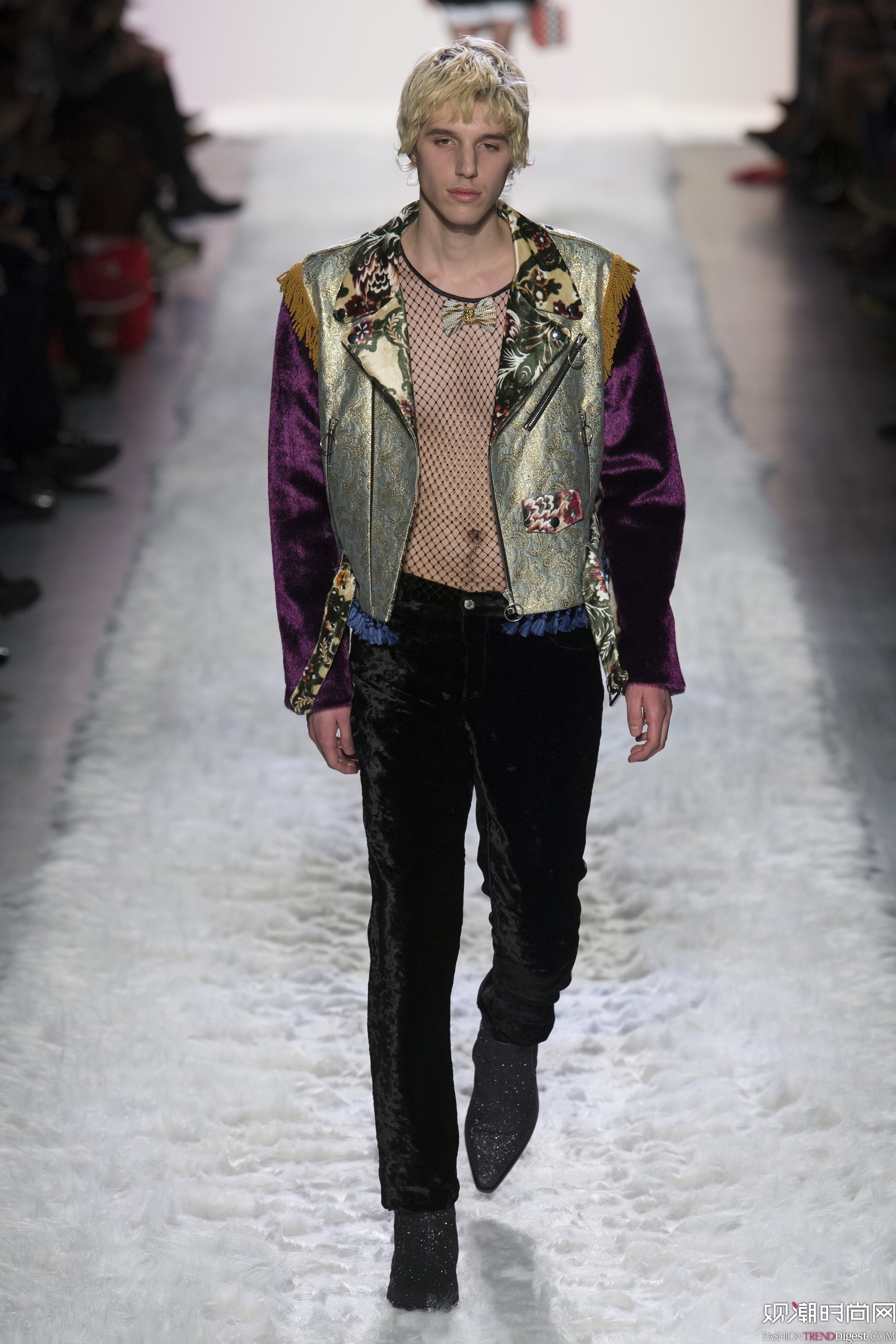 Jeremy Scott 2017�ﶬϵ���㳡����ͼƬ