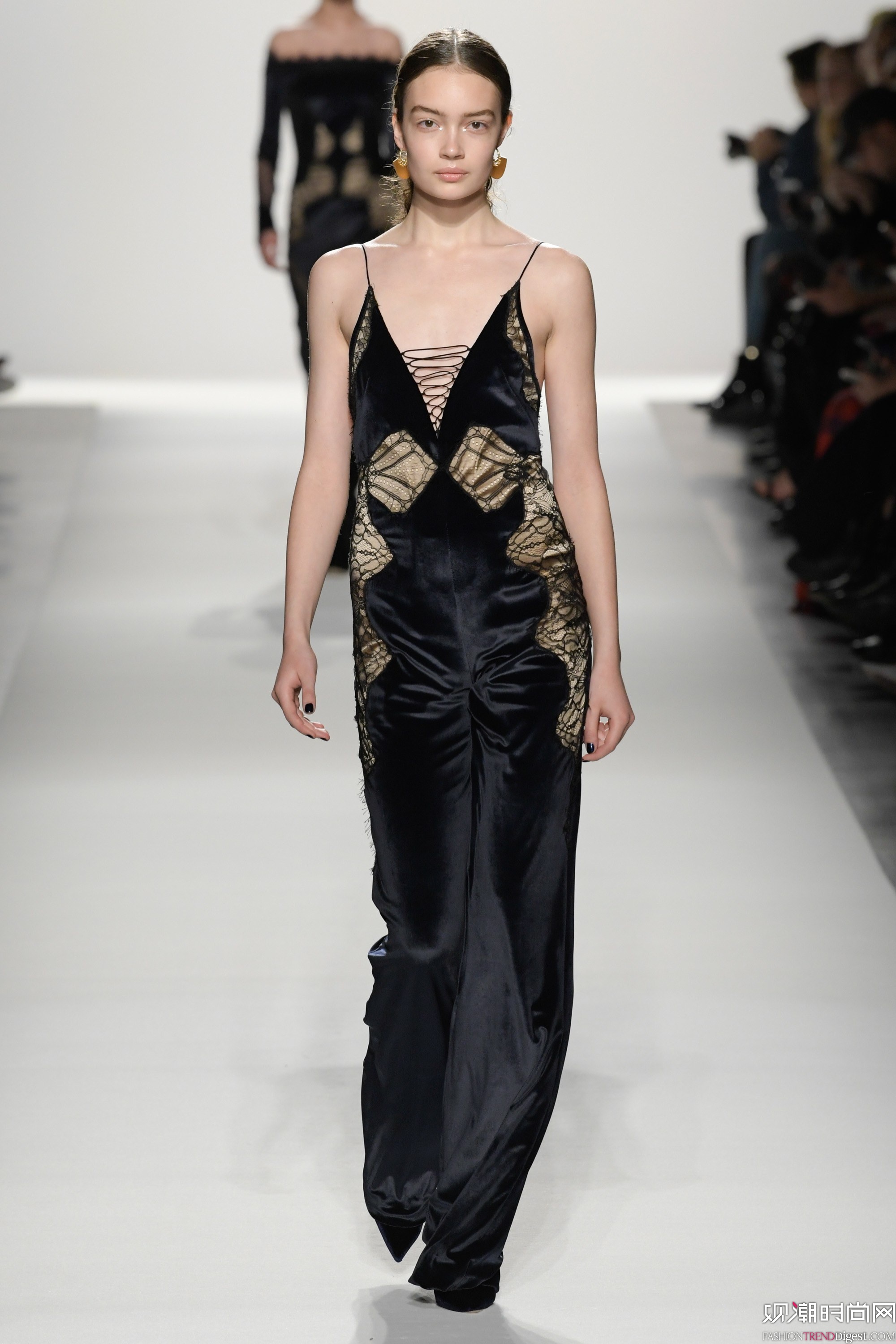 Jonathan Simkhai 2017ﶬϵDƬ