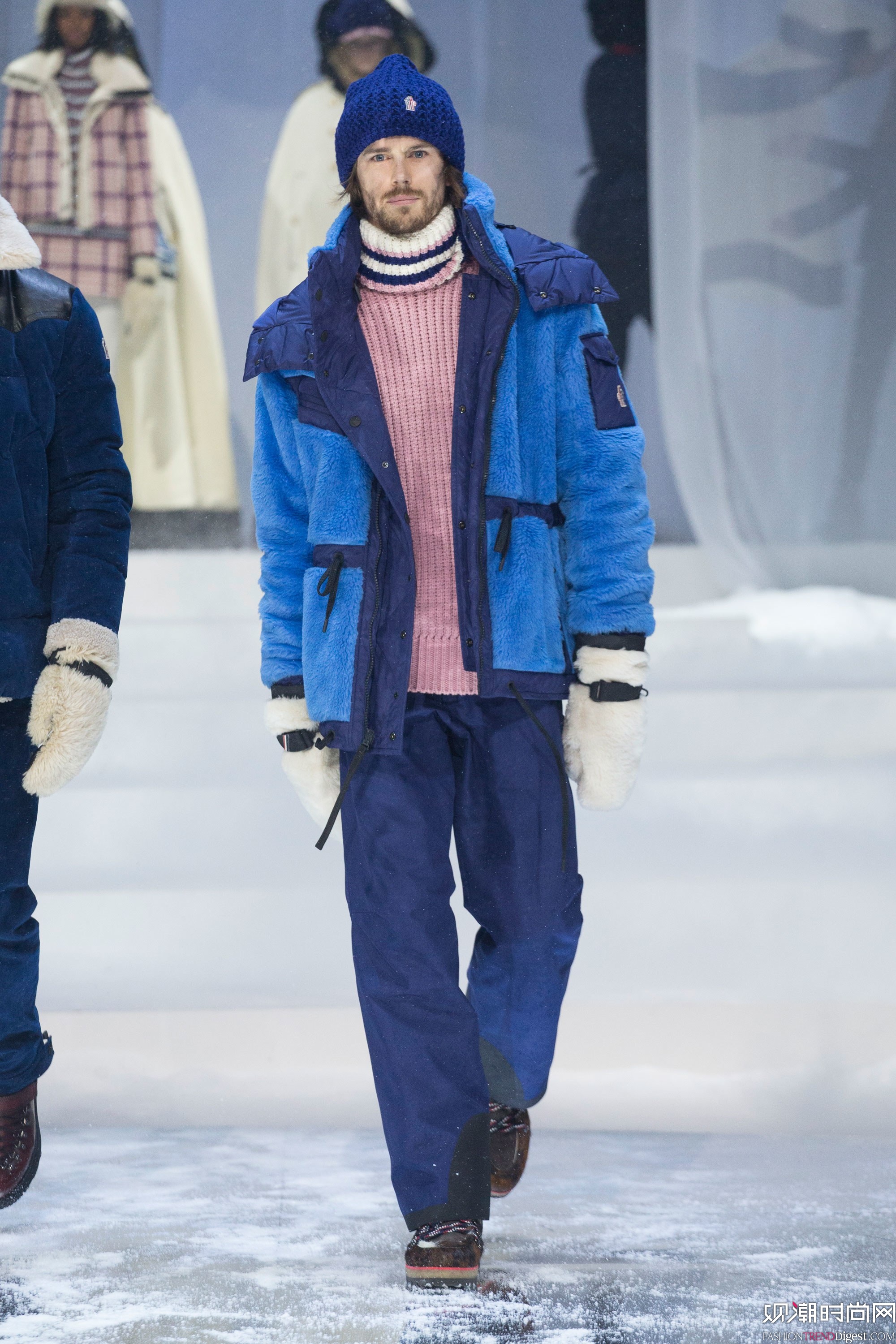 Moncler Grenoble 2017�������ϵ���㳡��������ͼƬ
