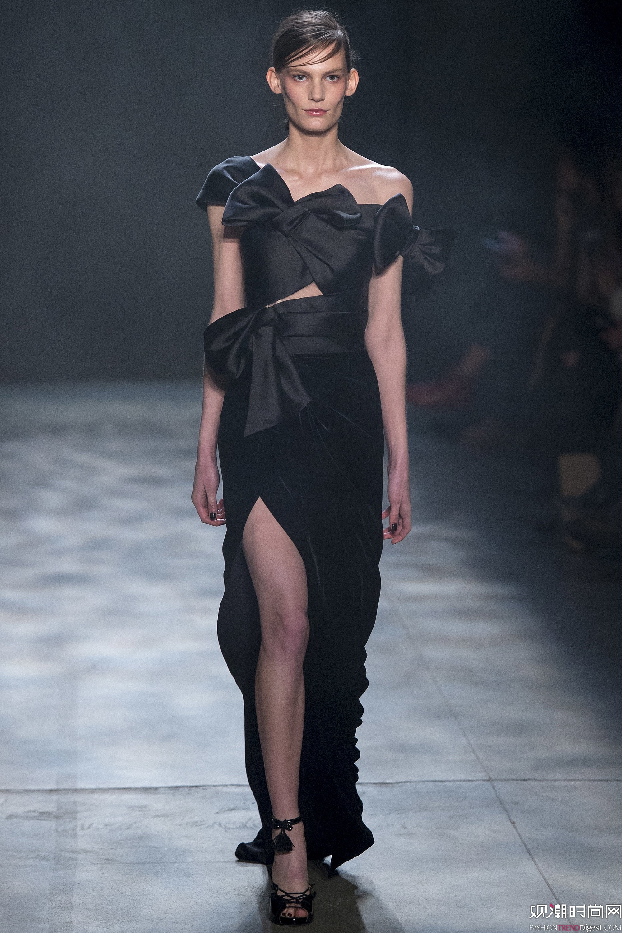Marchesa 2017ϵlDƬ
